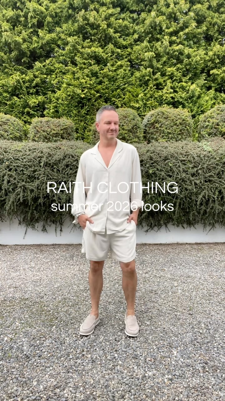 summer looks loading @raithclothing
Which outfit would you wear?
#menswear #summerstyle #outfitinspo #ootdmen