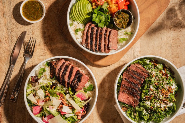 Pura Vida Miami is expanding its all-day dining menu with the introduction of premium 100% grass-fed and grass-finished sirloin steak, marking the wellness café brand's latest step in offering guests more high-protein dining options.
The new steak offering became available June 3 at participating Pura Vida locations nationwide, adding a protein-forward option designed to complement the brand's fresh, wellness-focused menu while appealing to guests seeking more substantial meals throughout the day.
Read more: www.naples2night.com
#culinary #naplesflorida