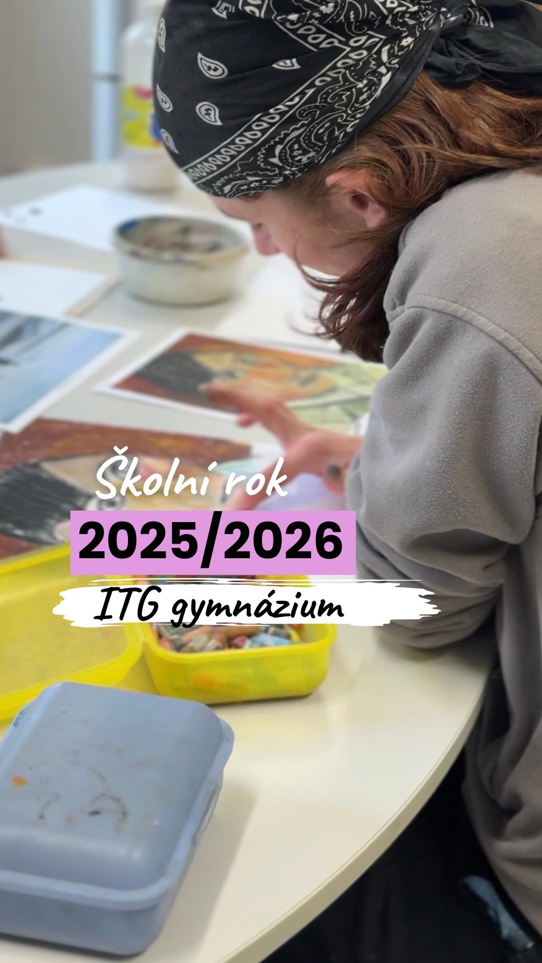 Školní rok 2025/2026 je za námi! 🎒 Byla to opravdu pestrá jízda a my si ji teď pojďme ve zkratce připomenout. 😉
Obrovské díky všem, co to táhnou s námi – bez vás by to nebylo ono! 🙌 Těšíme se na další “sezónu”, ale přes léto rozhodně nemizíme. Během prázdnin vytáhneme z archivu super momenty a záběry, na které během roku prostě nezbyl čas. 🎬🤫
Krásné léto, naberte síly a pořádně si užijte prázdniny! ☀️🌊
#skolnirok #itg #recap2026 #gymnazium #vzpominky