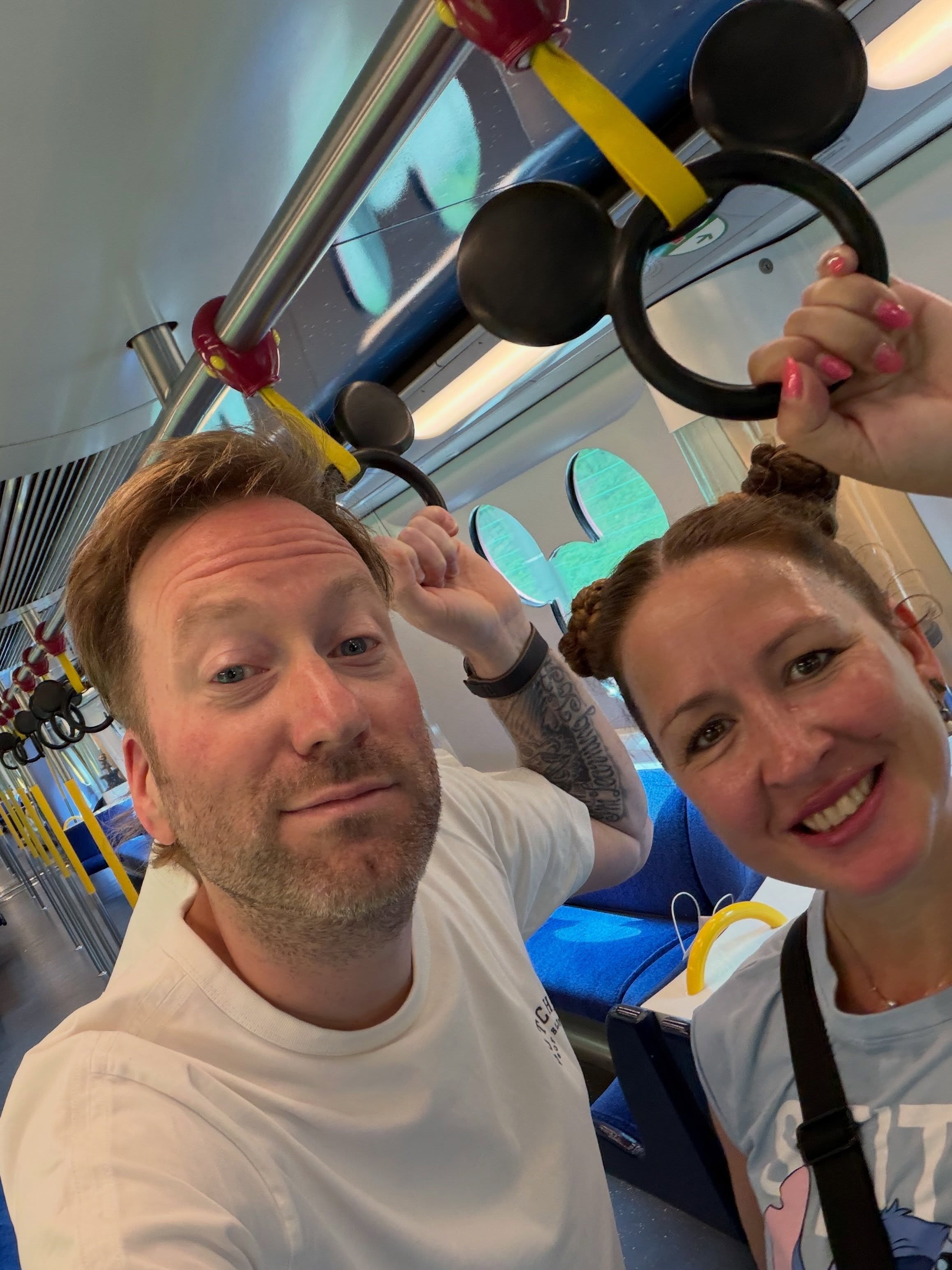 JUNIIIIIII dumpje…
Disneyland Resort Line 🚈
🇳🇱 - 🇸🇪
Philips Stadion Eindhoooovuuuuuuuh!
Disney Explorers Lodge ❤️
Chip n Dale Mousse Cakes 🤎🤍
Borrel under a Boeing 🥂 met @therealchrisprovost @provostparkpass en de @florividareizen friends!
Ja hij… 🎤
Eeyo Vieze Jack
Eeyo Vieze Jack
Gooi je haar los, maak me gek
Jessie & James 😻😻
Hong Kong Disneyland! ❤️
“If you’re having a bad day, catch a wave”
Ik noem deze: Molens, water en wind
🎉🎉🎉
🤤
Wup Holland Wup! ⚽️
“Shake it like a Polaroid picture”
Castle of Magical Dreams 🏰
“Dit is een goed stel hoor”
🥞
Surpriseeeeee …
Wat zeg je? Je kunt NOG goedkoper internet leveren omdat je glasvezel aan komt leggen in mijn wijk? En je hebt een aanbieding die ik alleen nu aan de telefoon krijg van een gast die bij een of ander vaag bedrijf werkt en mij ongevraagd belt en net doet of hij namens ziggo handelt?
Te gek dat je belt!