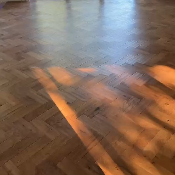Another quality wood floor completed in #Eastleigh #Hampshire...
This is 1 of 6 houses that we are installing flooring.
To find out how we can help deliver your flooring project, please contact us:
e: info@weknowflooring.co.uk
t: 0203 834 9597
w: www.weknowflooring.co.uk
#ukconstruction #flooring #flooringexperts #flooringinstallation #flooringcontractor #flooringsolutions #refurbishment #commercialconstruction #residentialconstruction #newdevelopments