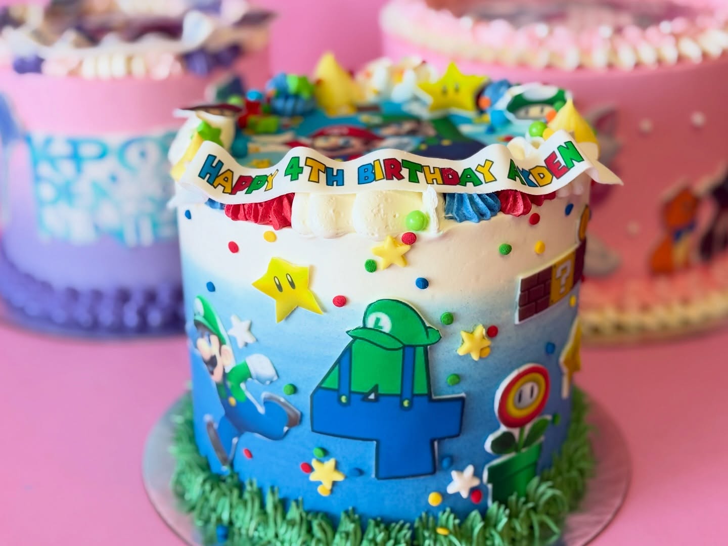 Some birthdays call for balloons. Every birthday calls for cake. ๐โจ
#CharacterCakes #KidsBirthdayCake #LuigiCake #MarioCake #BirthdayCake #BirthdayIdeas #MississaugaBakery #MississaugaCakes #StreetsvilleBakery #GTABakery #NutFreeBakery #NutFreeCakes #ButtercreamCake #SupportLocalMississauga