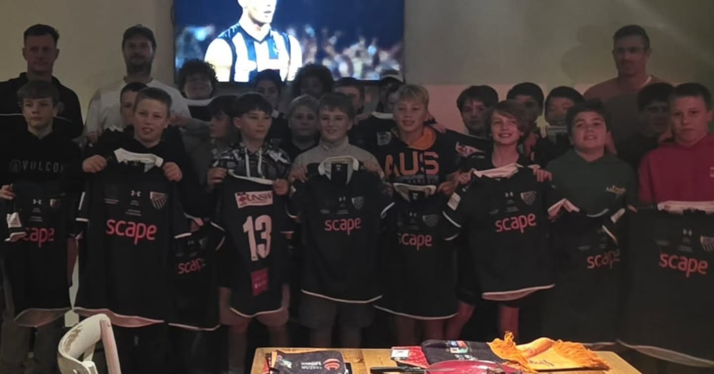 U12s development team jersey presentation.π
All our players are so proud to represent @randwickrugbyjuniors this weekend in Narrabeen. π
Good luck to the team #utw and have fun!!