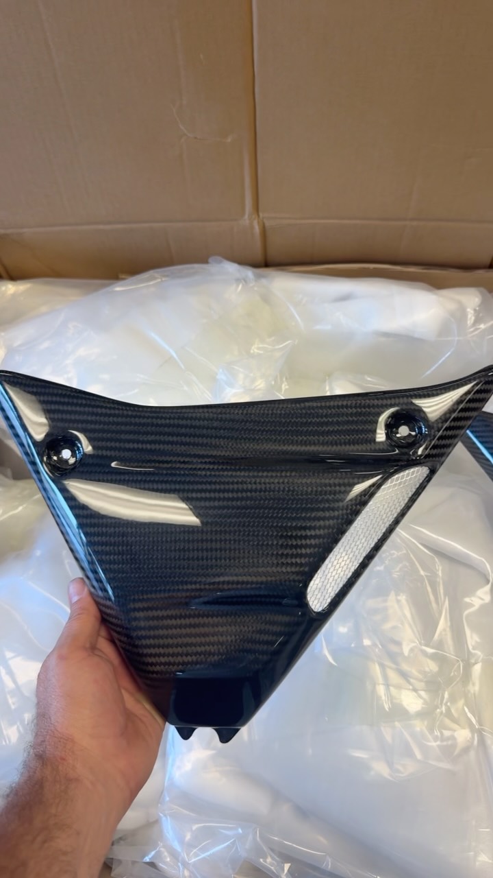Here they are! In stock, ready to ship!! DMR vented carbon fiber side covers! Get them before they’re gone! Head over to DeathMetalRacing.com under the Frame/Body/Suspension. Thank you for supporting our small family owned and run business!! 🏁🏁🏁