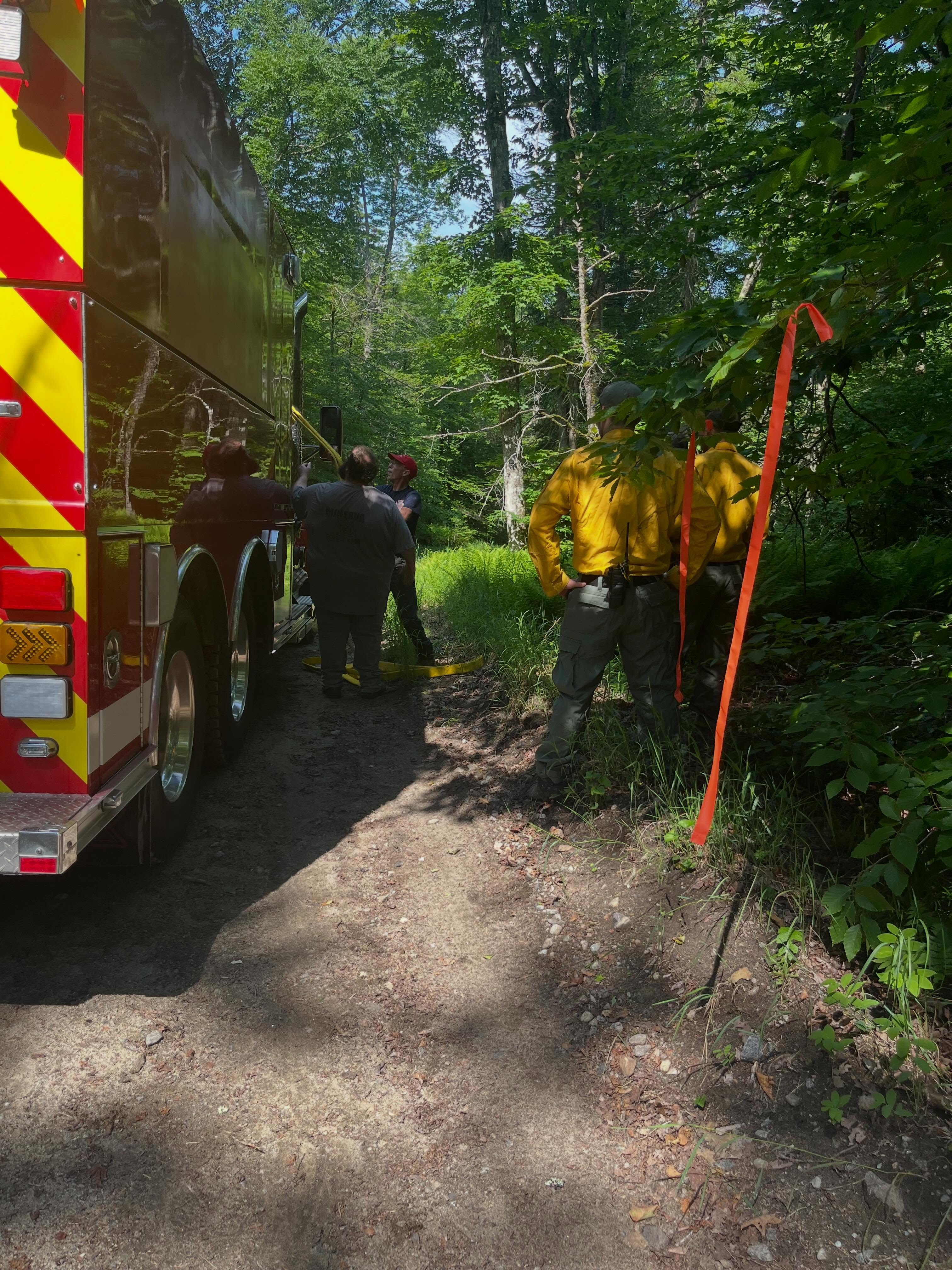 Members of the Minerva Volunteer Fire Department and Rescue Squad recently assisted the NYS Department of Environmental Conservation (NYSDEC) with the suppression of a brush fire.
Our members responded alongside NYSDEC personnel to help contain and extinguish the fire, working together to protect our community and surrounding areas. Brush fires can spread quickly, especially with changing weather conditions, dry fuels, and difficult terrain, making coordinated response and teamwork essential.
We appreciate the partnership with we have with our local NYSDEC reps and the dedication of all who worked together to safely bring the incident under control.
Thank you to our volunteers for their commitment to serving Minerva and the surrounding communities. 🚒🔥