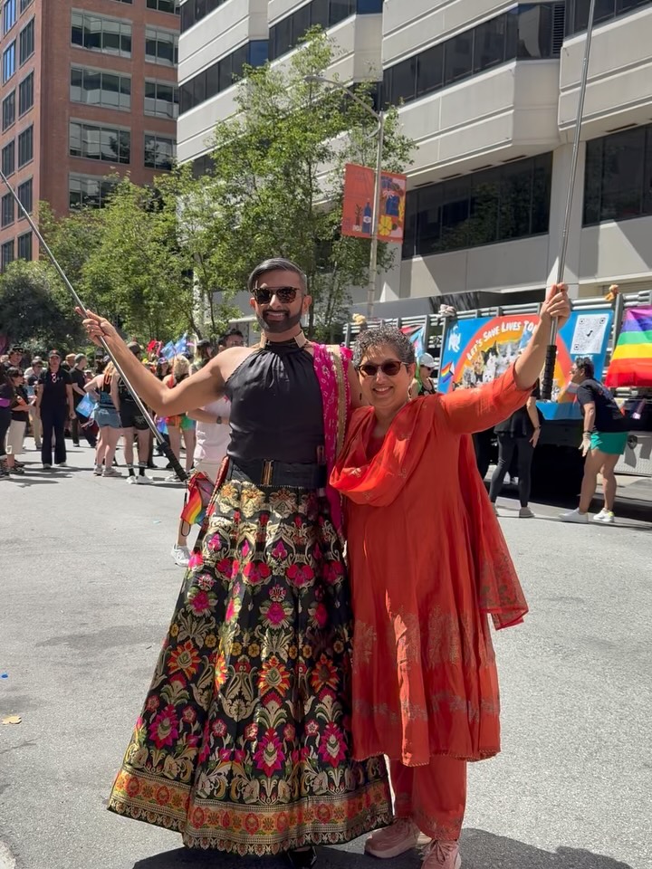 🏳️🌈🏳️⚧️Desi Rainbow marched with Trikone Bay Area in the iconic 56th Annual San Francisco Pride parade, representing an intergenerational queer, trans and allied South Asian community united in supporting queer joy and resilience!
✊🏽We marched to affirm and celebrate all Desi queer and trans people, for people we love, for our children, our niblings, our friends and neighbors.
#DesiPride #SFPride #Pride2026 #desiqueer