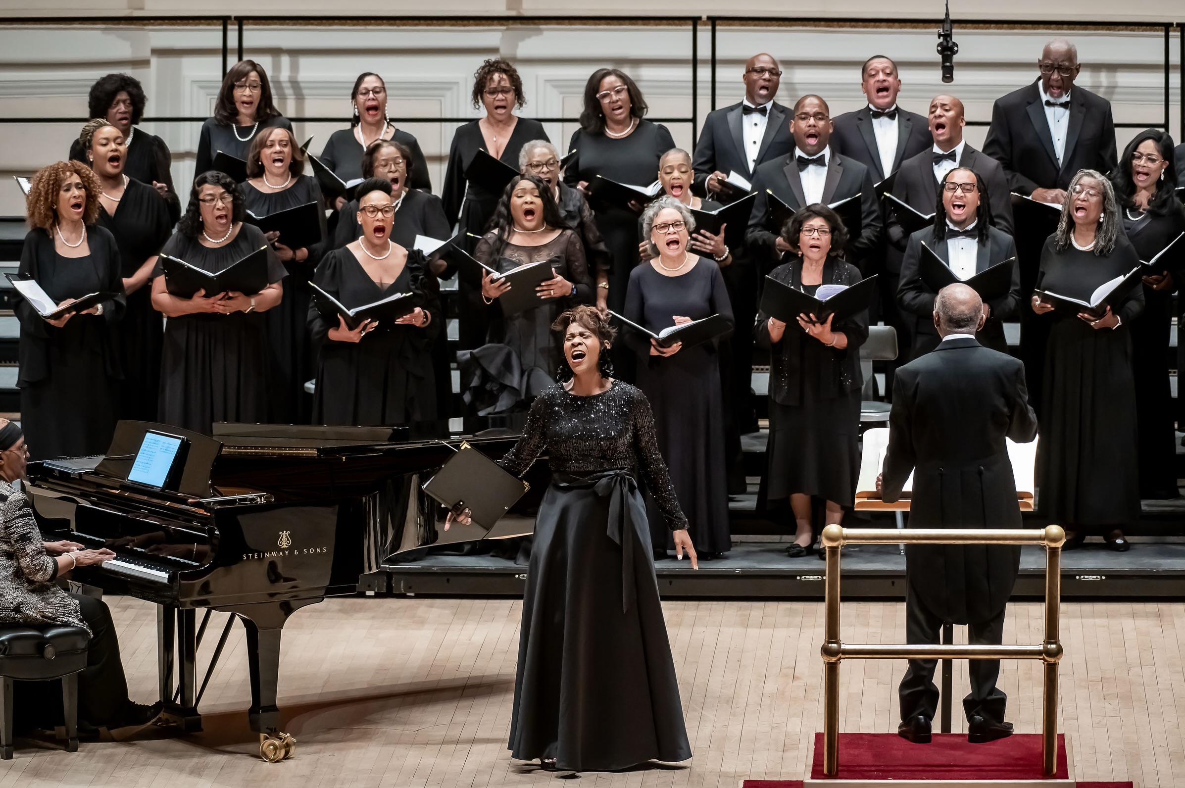 🎉 Congratulation to all who performed an uplifting program of spirituals, gospel music, and world premieres at Carnegie Hall ✨
✨ Conductors: James C. Ward and Diana S. Gray
🎹 Featured Artists: Santhalyn Davis and Karen Thomas, Pianos | Byron Thomas, Hammond Organ
✨ Participating Choruses:
Antioch-Lithonia Missionary Baptist Church James C. Ward Chorale, Lithonia, GA (James Cornell Ward, Director)
Montgomery Sings!, Montgomery, AL (Diana S. Gray, Director)
👏 Bravo to all performers! 🎶✨
Photo Credit: Mike Violago @violagophoto
See more photos: https://prints.violagophoto.com/
Password: forte1
#CarnegieHall #OntheMAP2026 #WorldPremiere #GospelMusic #ChoralMusic