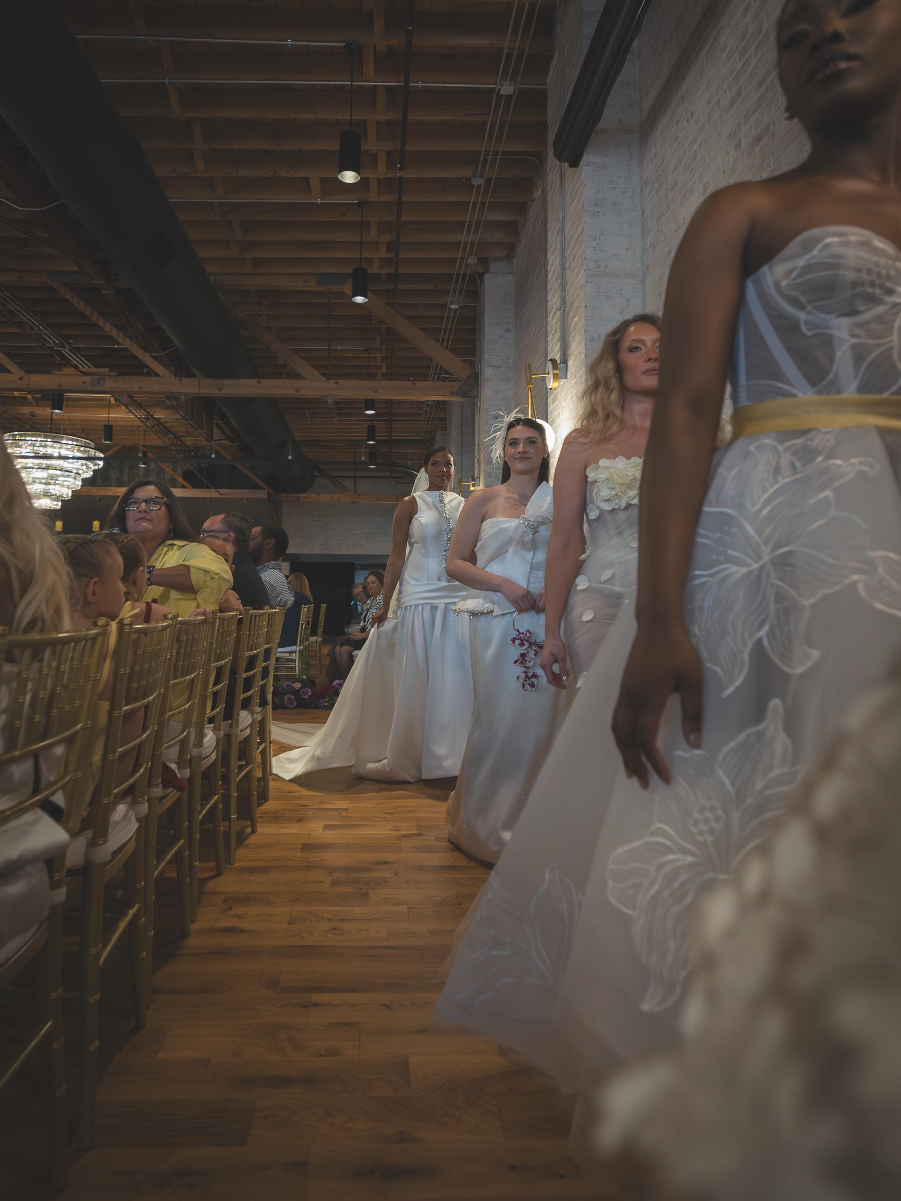ELON Fashion Show
-
@elu.by.elon
@thebardotvenue
@mandeereidphotography
@milesofrosies
@airworthydroneservicesllc
@platinumdjkc
1 Dapper Latino Legacy Fabrics
-
#fashionshow #production #djing #fashionshowdj #kansascityfashionshow