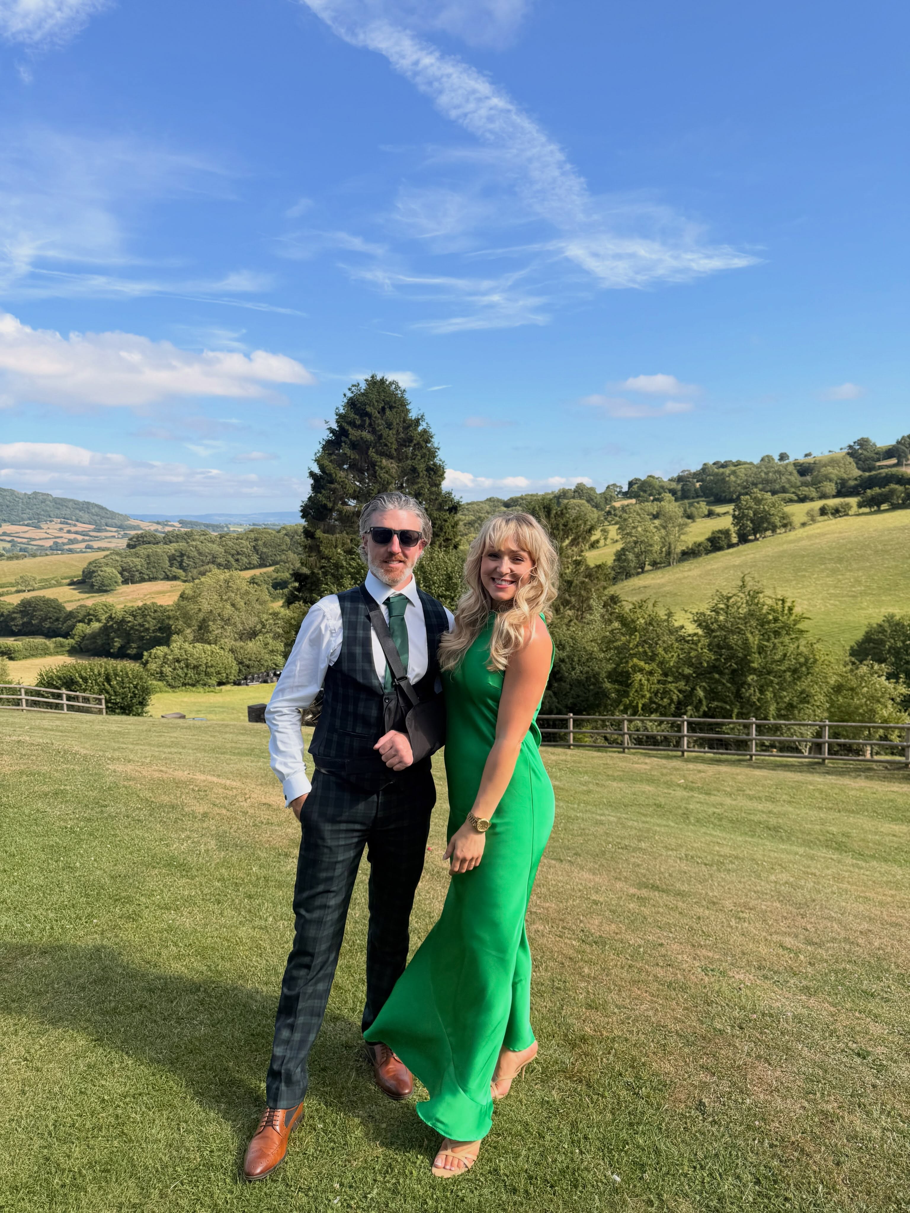 The most ✨ MAGICAL ✨ wedding 🥂
Celebrating Ade & Stevie Deeley 🤍
From the stunning venue, the amazing guests & the gorgeous bride it was perfect 🥹
#weddingseason