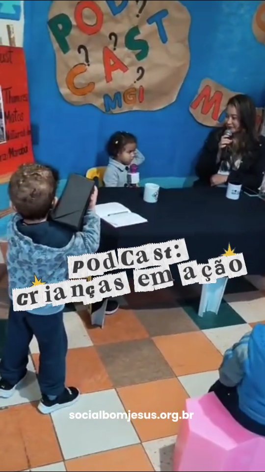 As nossas crianças do CEI Social Bom Jesus viveram uma experiência única: a gravação de um podcast infantil, um espaço de escuta, diálogo e descobertas.
Com muita curiosidade, elas fizeram perguntas, investigaram e aprenderam que cada profissão carrega histórias e saberes especiais. 💛
A presença da mamãe Thamires Matos tornou o momento ainda mais significativo, fortalecendo a parceria entre família e escola.
Aqui, as crianças têm voz, protagonismo e descobrem que suas curiosidades podem se transformar em grandes aprendizados! 🌼✨
#PodcastInfantil #SocialBomJesus #EducaçãoInfantil
#ONG #projetosocial