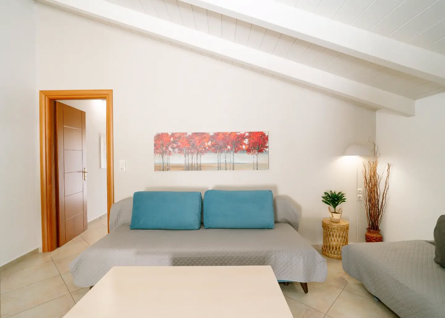 ~Made for slow mornings and quiet evenings.
🌀🌀🌀
www.fissasrooms.gr