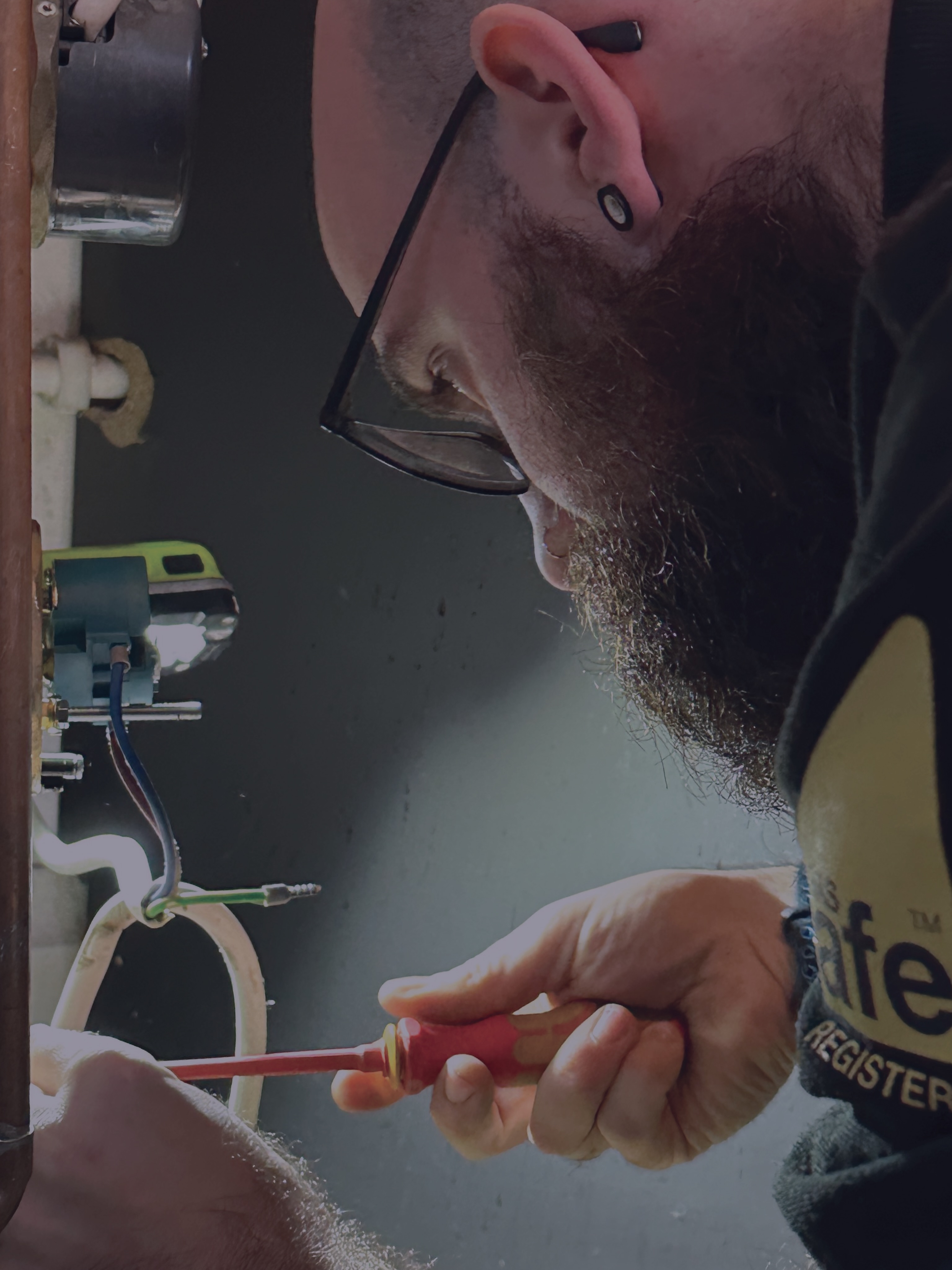 💧 Your hot water cylinder needs servicing too.
Many homeowners remember to book their annual boiler service, but forget that their hot water cylinder also requires regular maintenance.
💡 If you have an unvented hot water cylinder, annual servicing is recommended to ensure it continues to operate safely and efficiently.
A healthy boiler is only part of the system—make sure your cylinder gets the attention it deserves too.
Need your cylinder serviced? Feel free to give us a call 😊
📞 0345 548 4080
✉️ contact@wirralgasgroup.com
#wirralgas #hotwater #maintenance #gasengineer