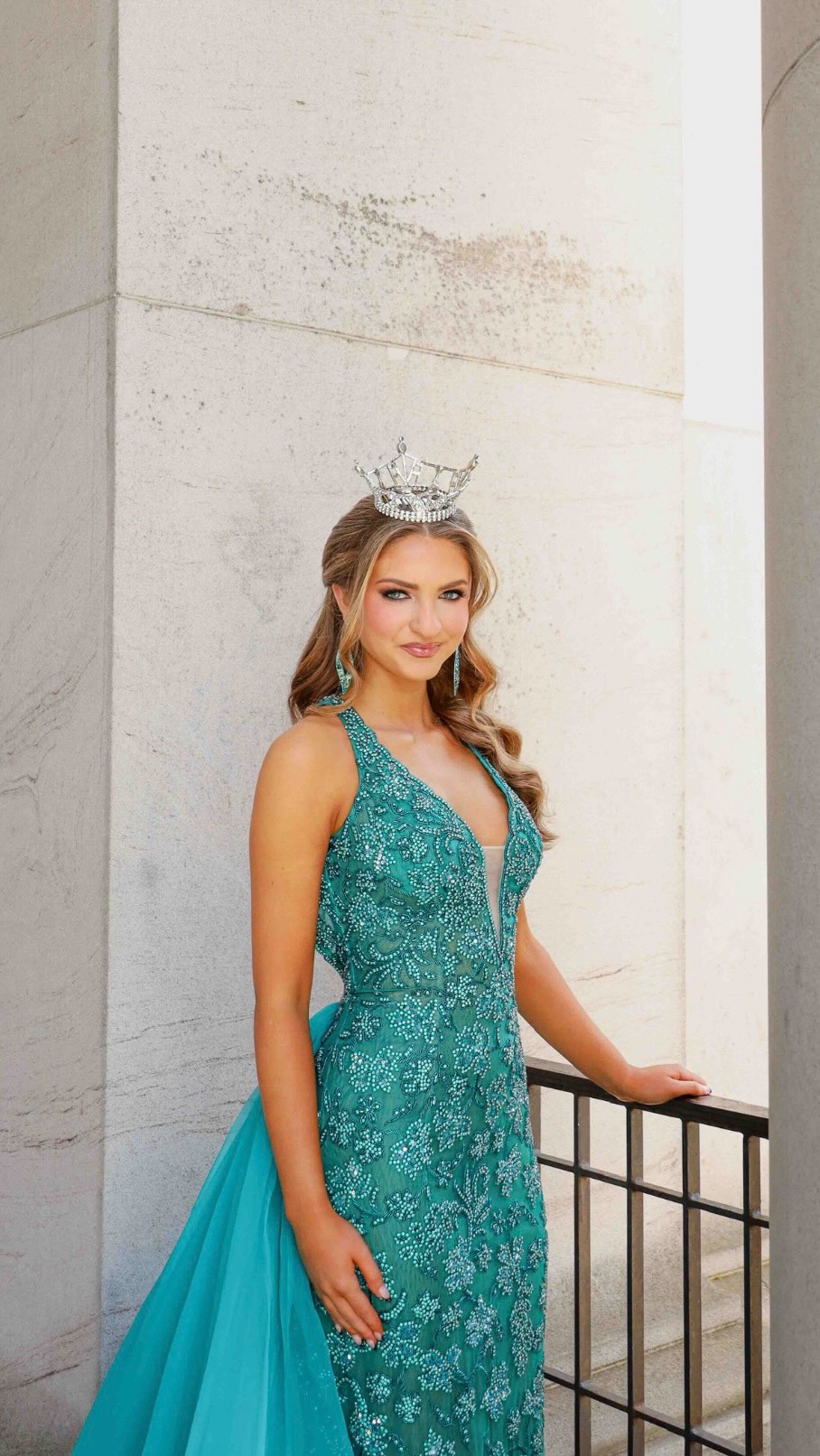 ✨ The road to the crown starts NOW! ✨
Join us LIVE as our contestants take the stage and compete for the title of #MissWashingtonsTeen
👑 Preliminary Competitions
📅 Monday, June 29
📅 Tuesday, June 30
🌟 Finals Night
📅 Wednesday, July 1
Don’t miss a moment of the excitement, elegance, and unforgettable performances. Tune in, cheer on your favorites, and watch the crowning of our next titleholder live! Link is in our bio!
#MissWashingtonsTeen2026 #MissAmericasTeen #MWATeen #MWATeen26