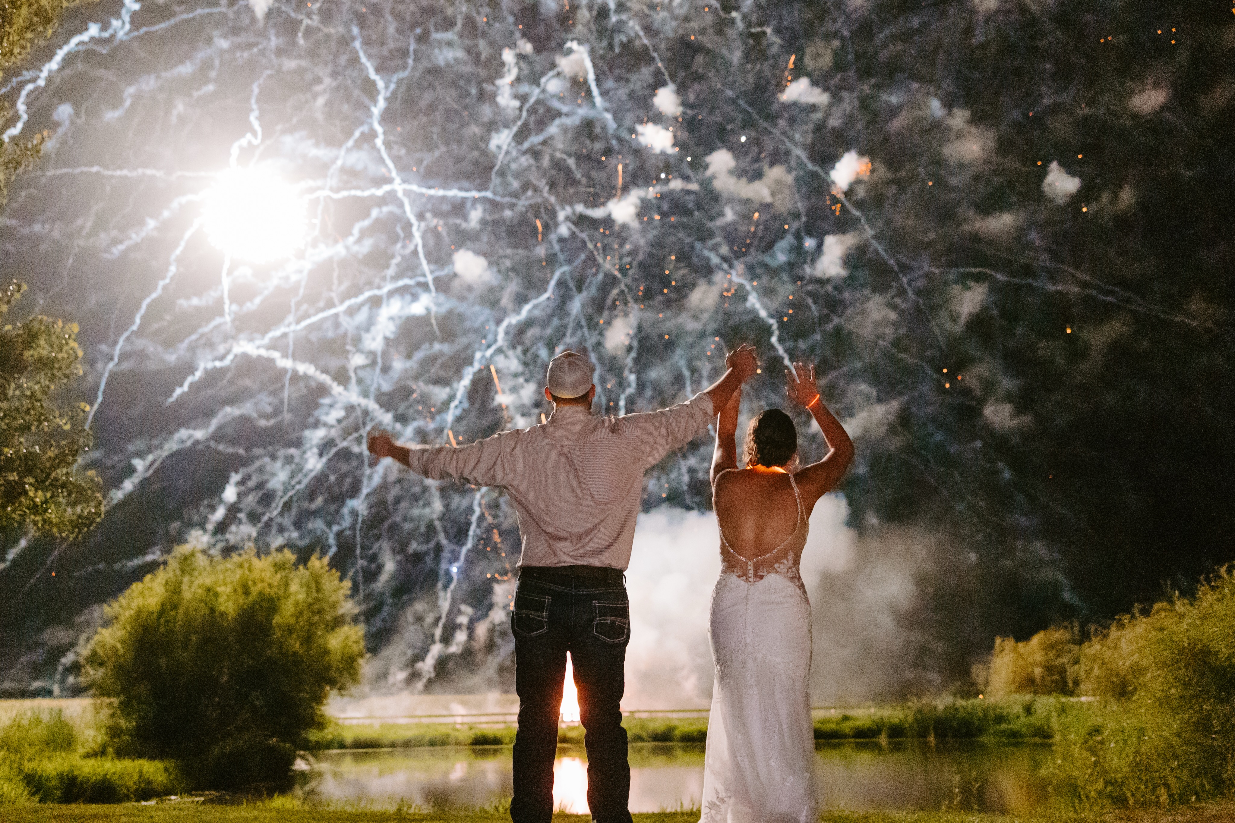 🇺🇸 Happy Fourth of July from all of us at the Rustic Rose Barn! ❤️🤍💙
Wishing everyone a safe and joyful Independence Day!🎇🤍
Have a wonderful Fourth of July! 🇺🇸✨
📸 photography |
@emilyhildrethphotography