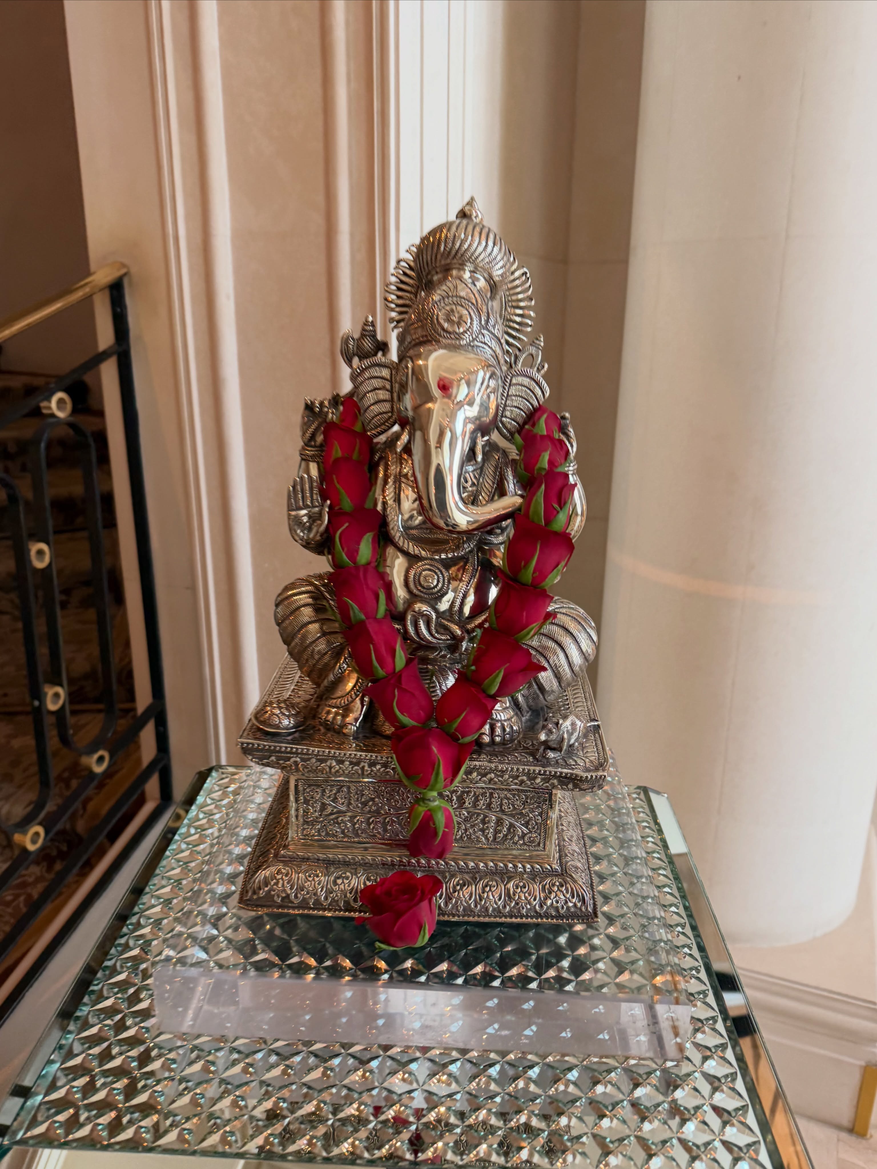 This unbearable heat lead me to share a throwback to Leela moments. When I was in my first trimester and still trying to have fun.
#theleelapalacenewdelhi
I love Indian maximalism
I’m considering adding my hotel slipper reviews to this page. The Leela scored 7.7/10, initials and a reasonable thickness!
We had to see the parts where Rocky Aur Rani was filmed
Oh India 🥰
Another first trimester need!