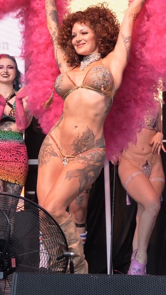 A proper burlesque bow always includes the booty
#supernova #showgirl #pride2026