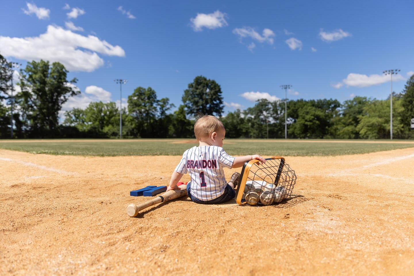 No better way to spend the 4th of July than with a little baseball. 🇺🇸⚾️
This all-American boy is officially ONE, and we celebrated the best way we know how—with a bat, a ball, and a little cake with lots of smiles. From the tiny details to the biggest milestones, it’s such an honor to capture these moments that families will look back on for years to come.
Happy 1st Birthday, little slugger! ❤️🤍💙
#FirstBirthday #CakeSmash #BaseballBirthday #AllAmericanBoy #FourthOfJulyBaby MilestoneMoments NJPhotographer
@rae_of_sunshine226
