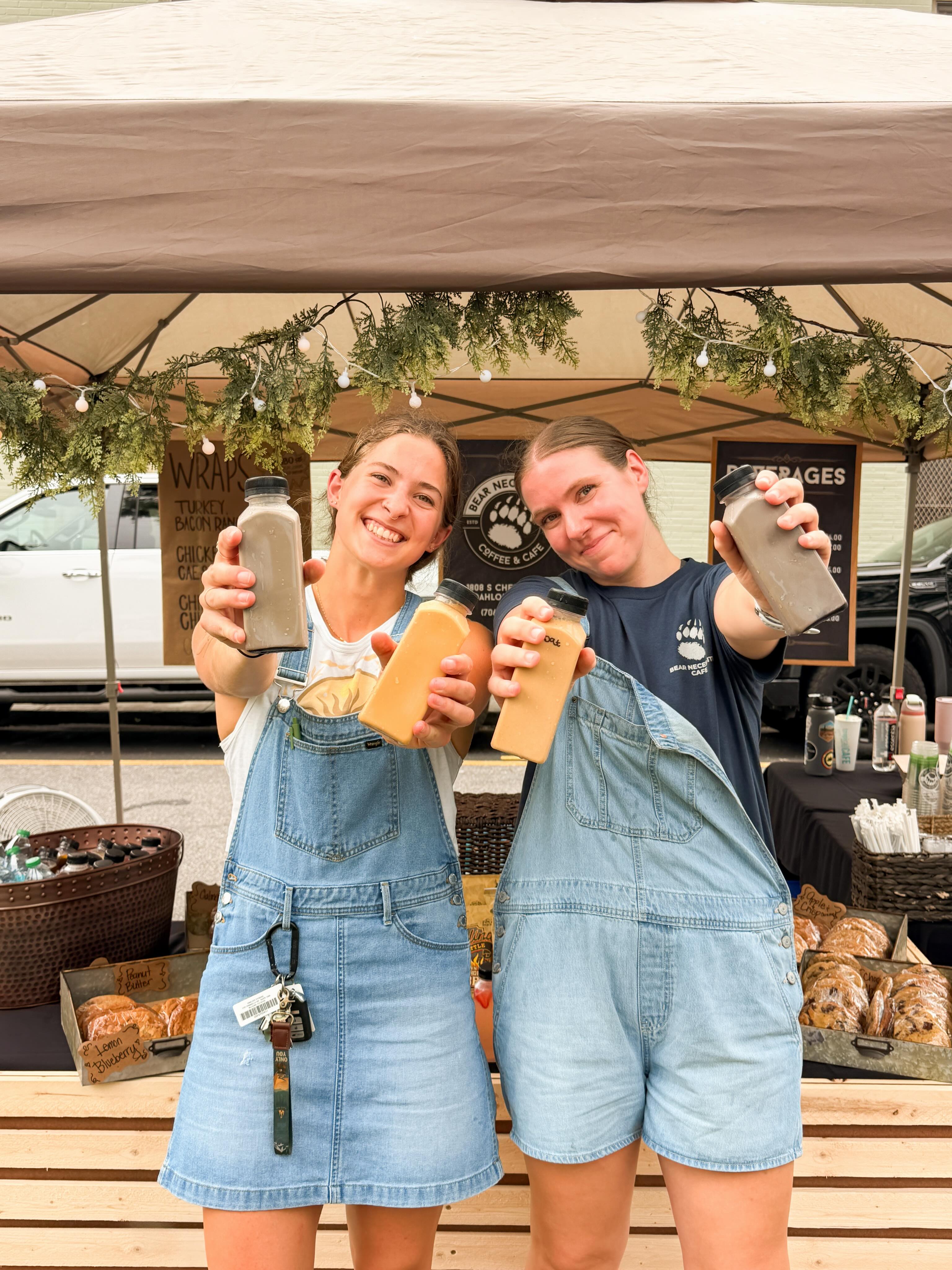Let the concert fun begin! 🎶
The Bear Necessities is here at Hancock Park, serving up wraps, lattes, and more goodies! Come stop by and see us from 6:30-8:30pm!