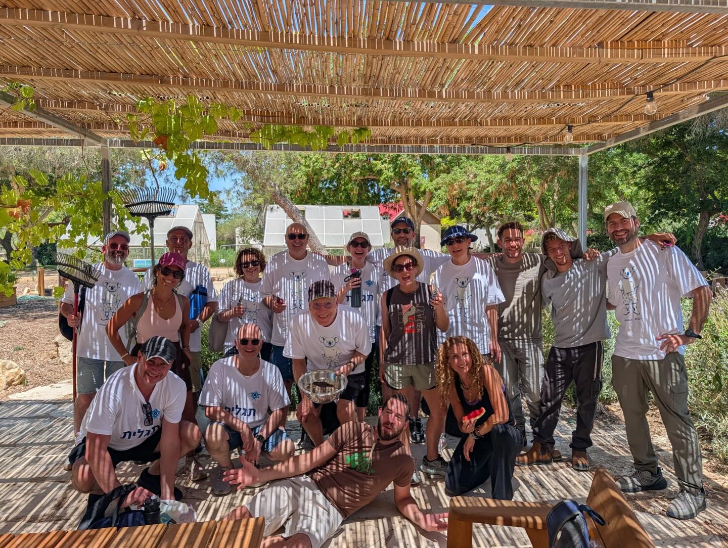 The best way to visit israel 💙🇮🇱
Our Birthright Plus participants have been volunteering across Israel, connecting with communities, and experiencing the country in a truly meaningful way. What an incredible journey it has been so far!