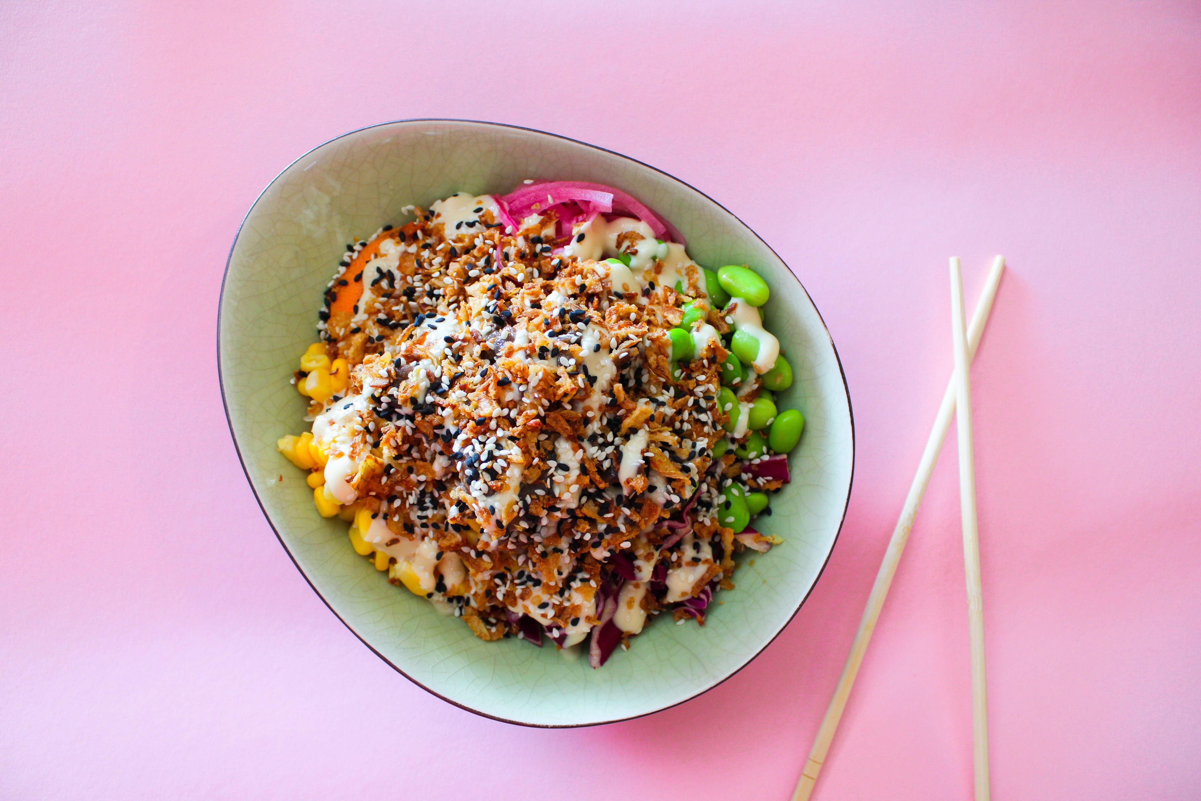 You make miso happy 😃✨
Savory, sweet & seriously satisfying!
Sushirice, marinated mushroom, corn, red cabbage, pickled onion, soybeans, carrot, vegan misomayo, crispy onions, sesameseeds
#bonwokkie #bonaire #food #pokebowl #restaurant #caribbean