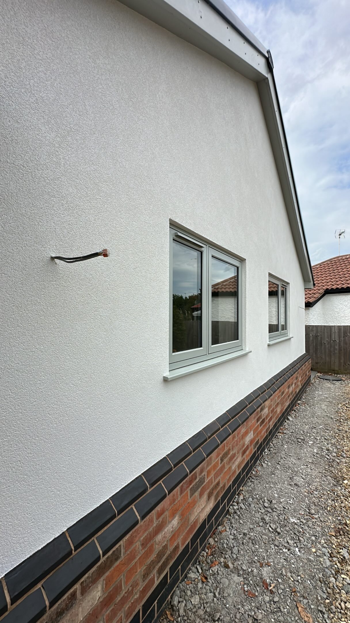 Our project in Radcliffe is nearing completion!🙌
We’re looking forward to showcasing this one soon. A lovely combination of brickwork and render that’s come together beautifully…
#siliconerender #colouredrender #nottinghamshire