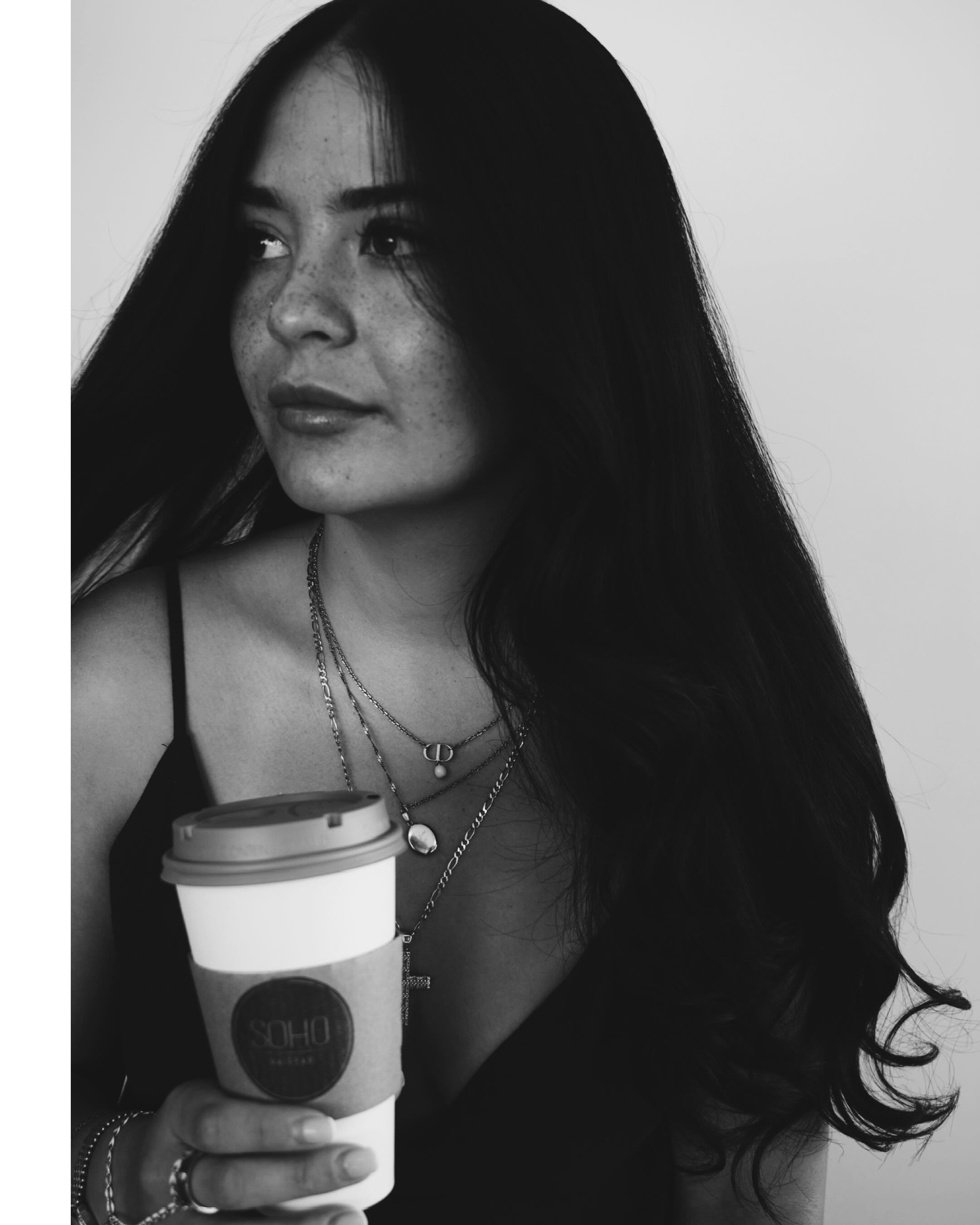 SOHO in black and white 🖤
#sohohairbar #azhairstylist #azhairsalon #chandlerhairstylist