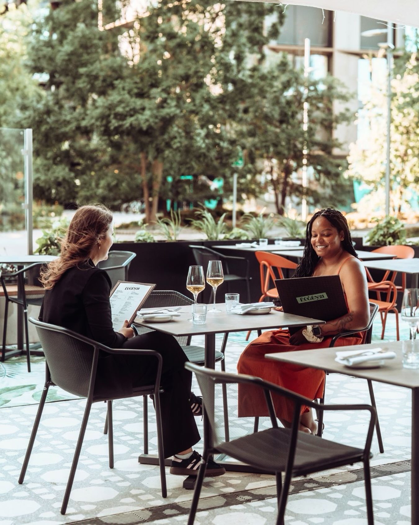 We can’t get enough of our Eugen21 terrace ✨ Soaking up every beautiful summer day while it lasts. ☀️
And let’s not forget: tomorrow is Grill & Chill Night again! 🔥🍹 Join us for great food, refreshing drinks, and the best summer vibes in town.
#Eugen21 #TerraceSeason #SummerVibes #GrillAndChill