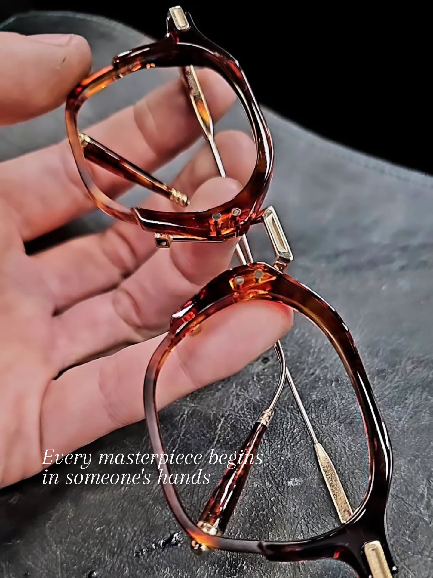 Every frame starts long before the first sketch. It begins with an idea, countless hours of work, moments of doubt, and an obsession with every detail.
What you wear is only the final result. The real luxury lies in everything you don't see.
________________
#Handcrafted #LuxuryEyewear #Craftsmanship #JAUPIN #MadeByHand LuxuryDesign