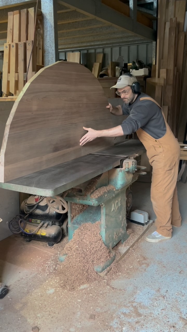 It doesn’t seem to matter if you have just the right machine for the job, there is always a little bit of handwork that needs to be done to fine tune every operation. Although my big jointer is designed to make an edge perfectly straight, there is a certain degree of skill in getting the finish absolutely perfect, a skill that I don’t possess yet. So out came the hand plane and sandpaper to fine tune the fit.
These two extending table panels needed to come together perfectly and also allow for more panels to fit in between. I got there in the end but I’m aware that over time the wood will shift slightly and the gap will open up a bit anyway. It doesn’t hurt to aim for perfection no matter how impossible it is to achieve.
#woodworking #handmade #customfurniture #furnituremaker #extendingtable