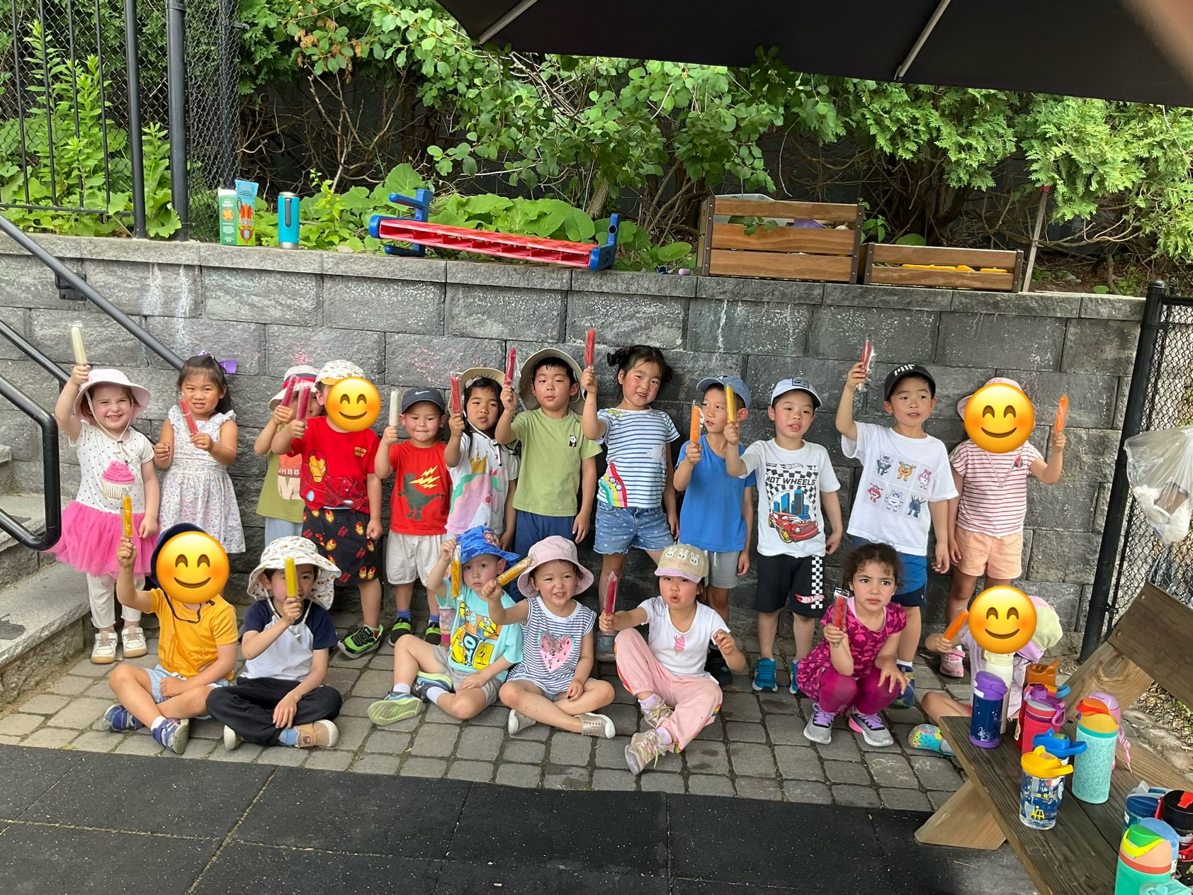 Field Day fun to wrap up an amazing school year! ☀️💦 From exciting games and cool popsicles on a hot day to working together to clean up our classrooms, we made the perfect memories before summer.
#sunrisemontessorinatick #fieldday #popsicle #lastdayofschool
