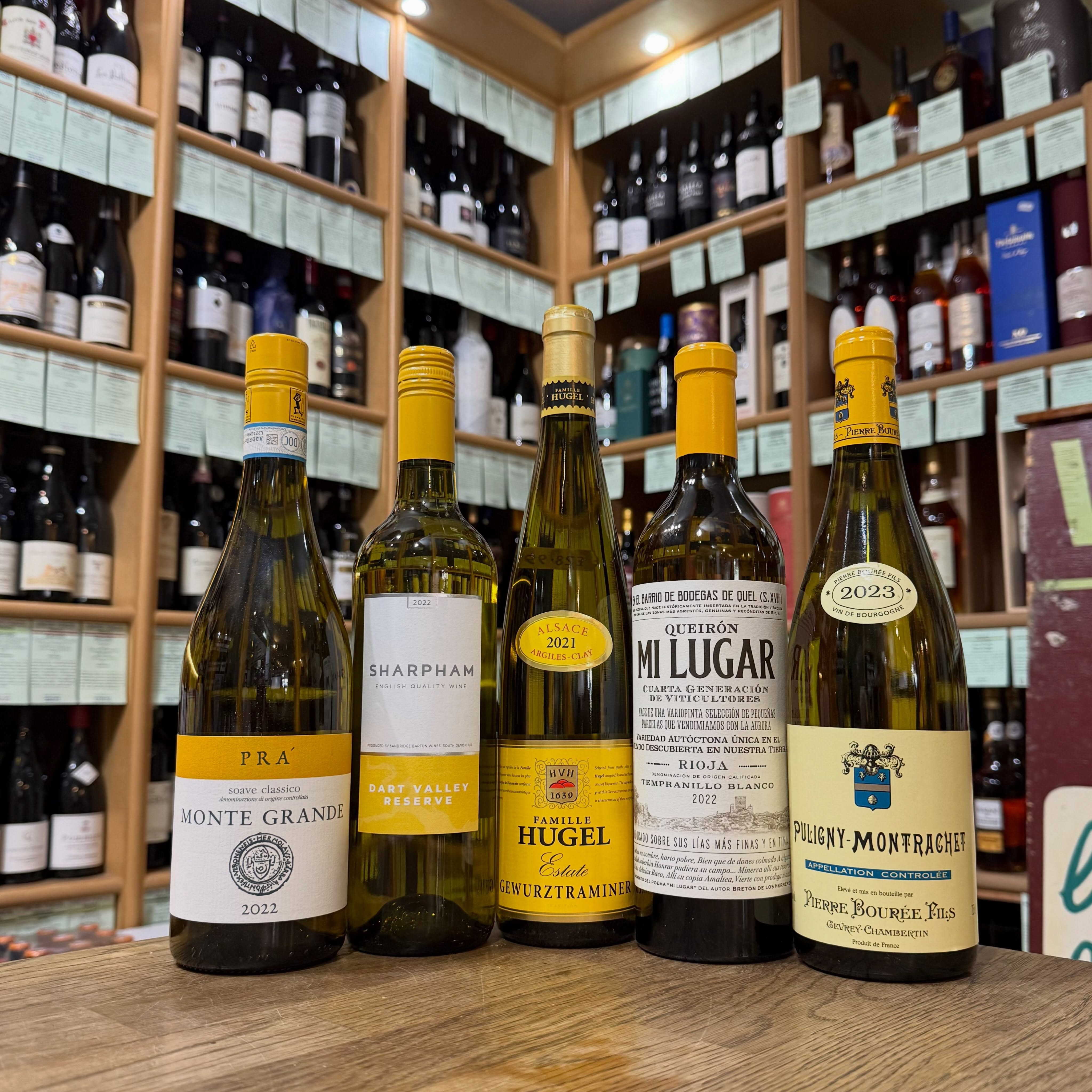 Mellow yellow, sunshine in a bottle…💛
#yellow #sunshine #winelover #surreyhills #whitewine