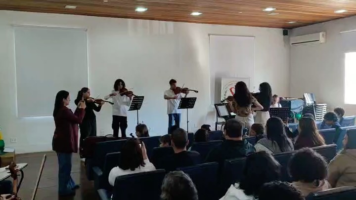 Primeira Audição Interna nos alunos do Curso de Cordas, Projeto Lyra Bragança e Sociedade Italo-Brasileira, com apoio da ONG Viva Vila