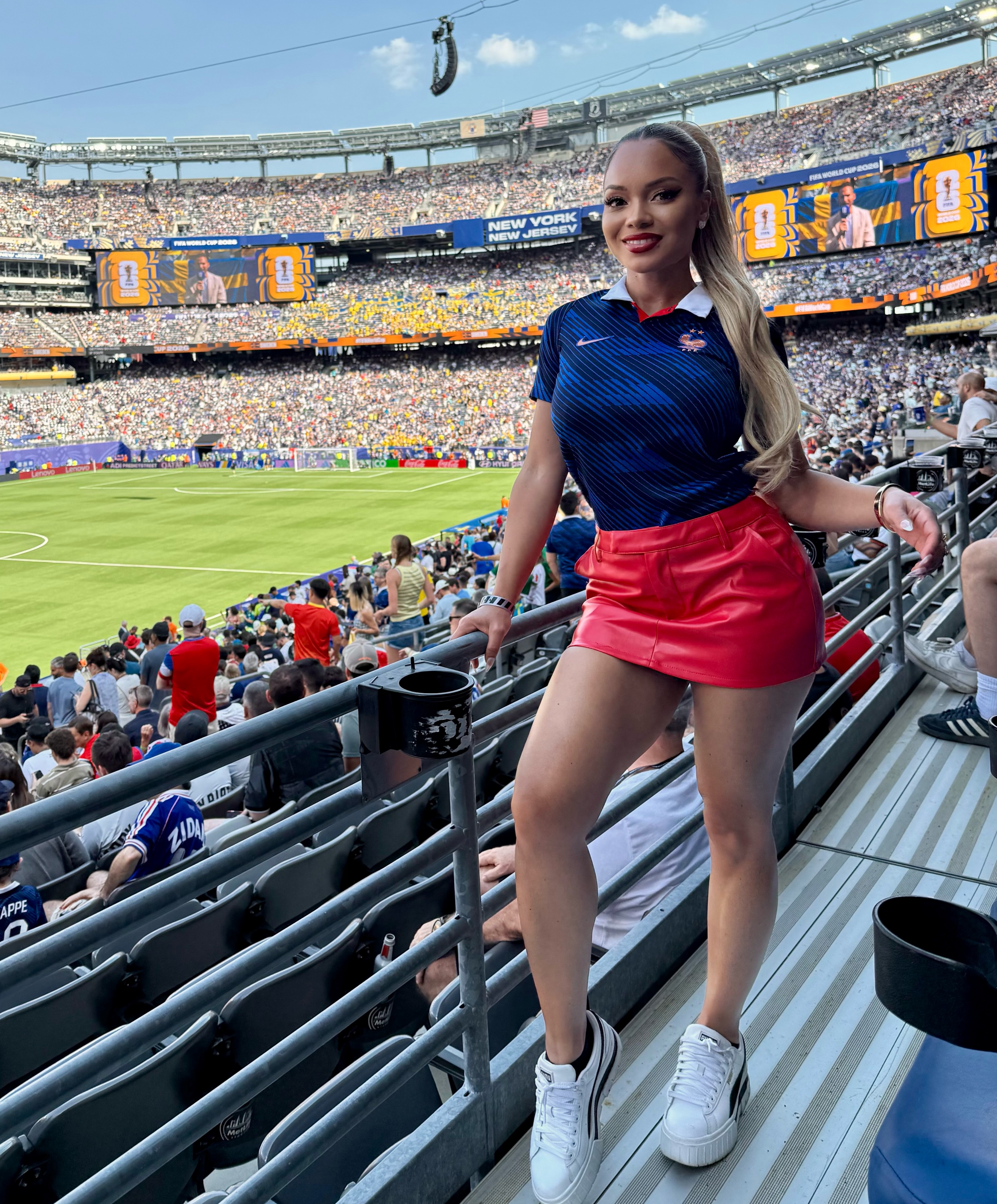 Allez les Bleus!!! 🇫🇷❤️🔥 Seeing France win 3-0 in person was everything! ⚽ #WorldCup2026 @fifaworldcup
Which team are you rooting for? 👀