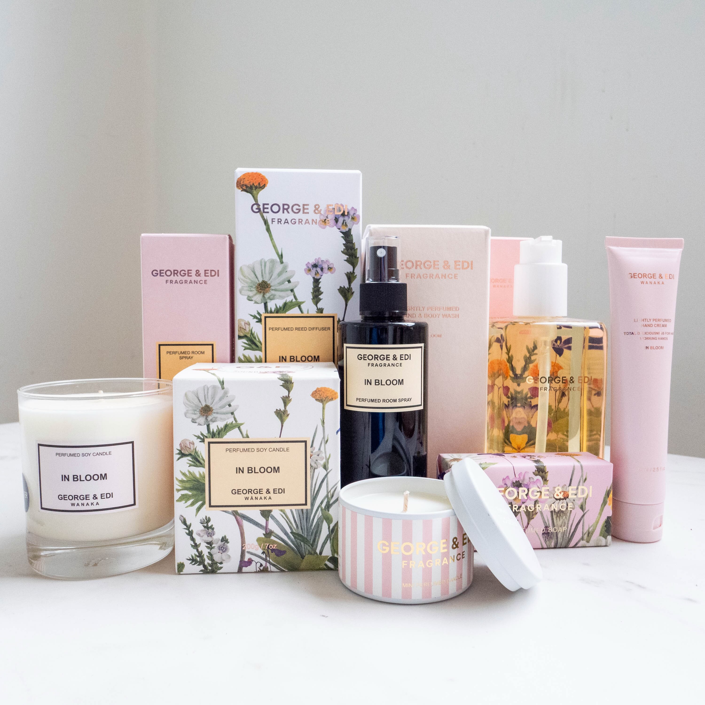 The queens of floral prettiness, the packaging from NZs own @georgeandedi is only out-done by their gorgeous scents 🕯️
Candles, hand cream, room spray, diffusers, hand + body wash: lush.