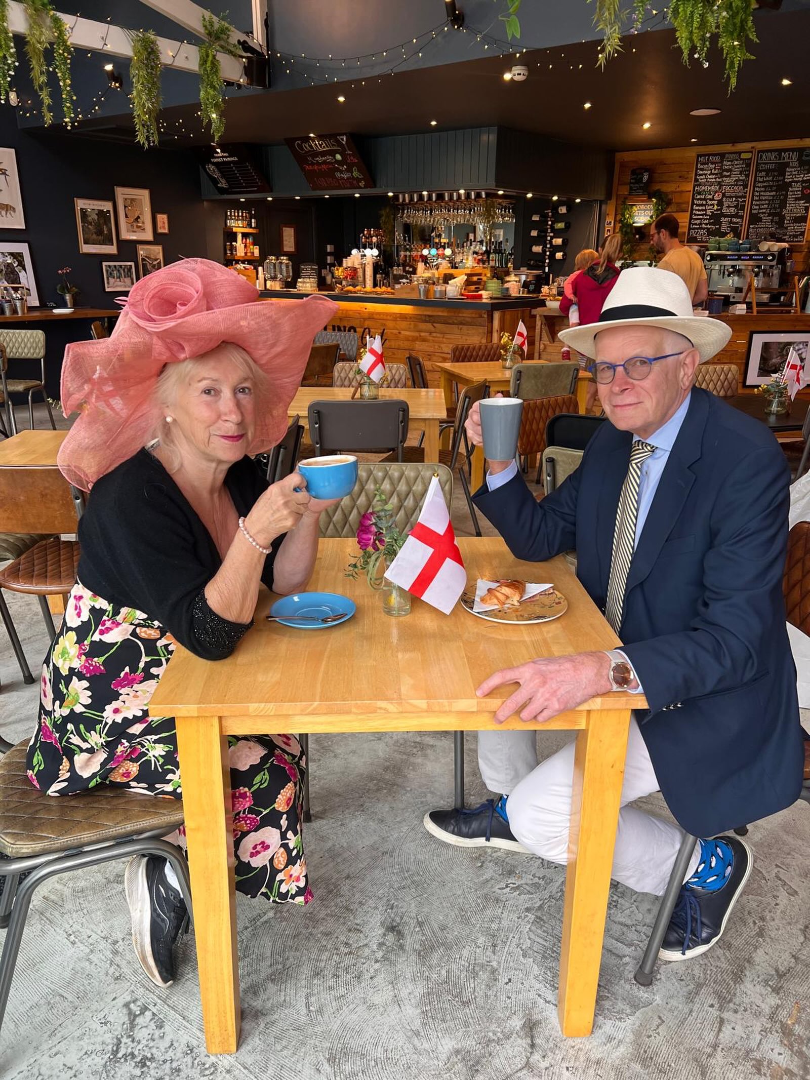 A bit late posting this one, but better late than never for this stunning pair with their pre Henley brews.