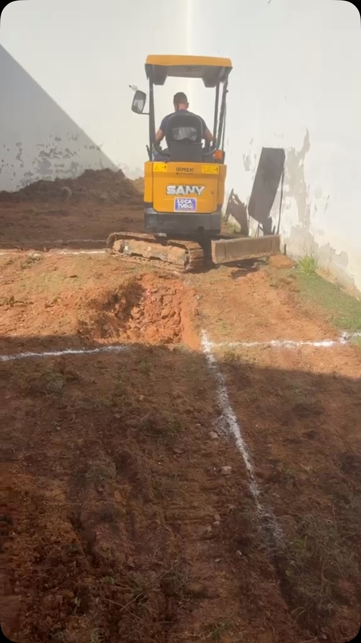 🌞 **Bom dia!**
Iniciando a semana com mais um projeto em andamento! 🚜💦
Hoje estamos na cidade de **Alumínio/SP**, dando início à escavação de mais uma piscina. Cada etapa é realizada com planejamento, qualidade e dedicação para garantir um excelente resultado.
Acompanhe nosso trabalho e veja de perto a transformação desse novo projeto!
**K Piscinas – Transformando sonhos em realidade.** 🏊✨#kpiscinas #construçãodepiscinas #piscinadossonhos #sorocaba #áreadelazer