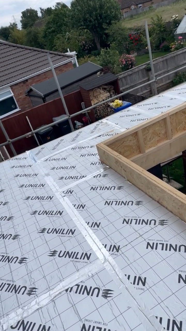 57sq meters of warm roof nearly ready for fibreglassing 👌🏼
#fibreglassflatroofing #fibreglassflatroof #fibreglass #flatroofing #flatroof #roof #grproofing #grproof #grp #flatroofspecialists #fibreglassflatroofspecialists #garage #conservatory #refurbishment #guttering #Balcony #Skylight #eurocellskylight
Contact Micky for a free quote
Details in bio