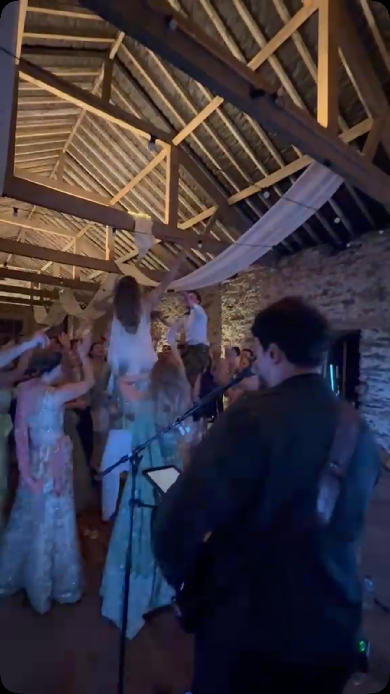 The miles disappear when the dancefloor looks like this! 🚐🎶
A trip down to @fairbank_barn in the Lake District for a brilliant wedding celebration, and what a finale it was. The bride and groom were held high above the dancefloor by their guests as everyone sang their hearts out together. Moments like these are exactly why we love what we do.
A massive thank you to the happy couple for having us along to soundtrack such a memorable night. ❤️
#LittleRedWeddingBand #FairbankBarn #LakeDistrictWedding #WeddingBand #LiveMusic DancefloorMoments WeddingParty