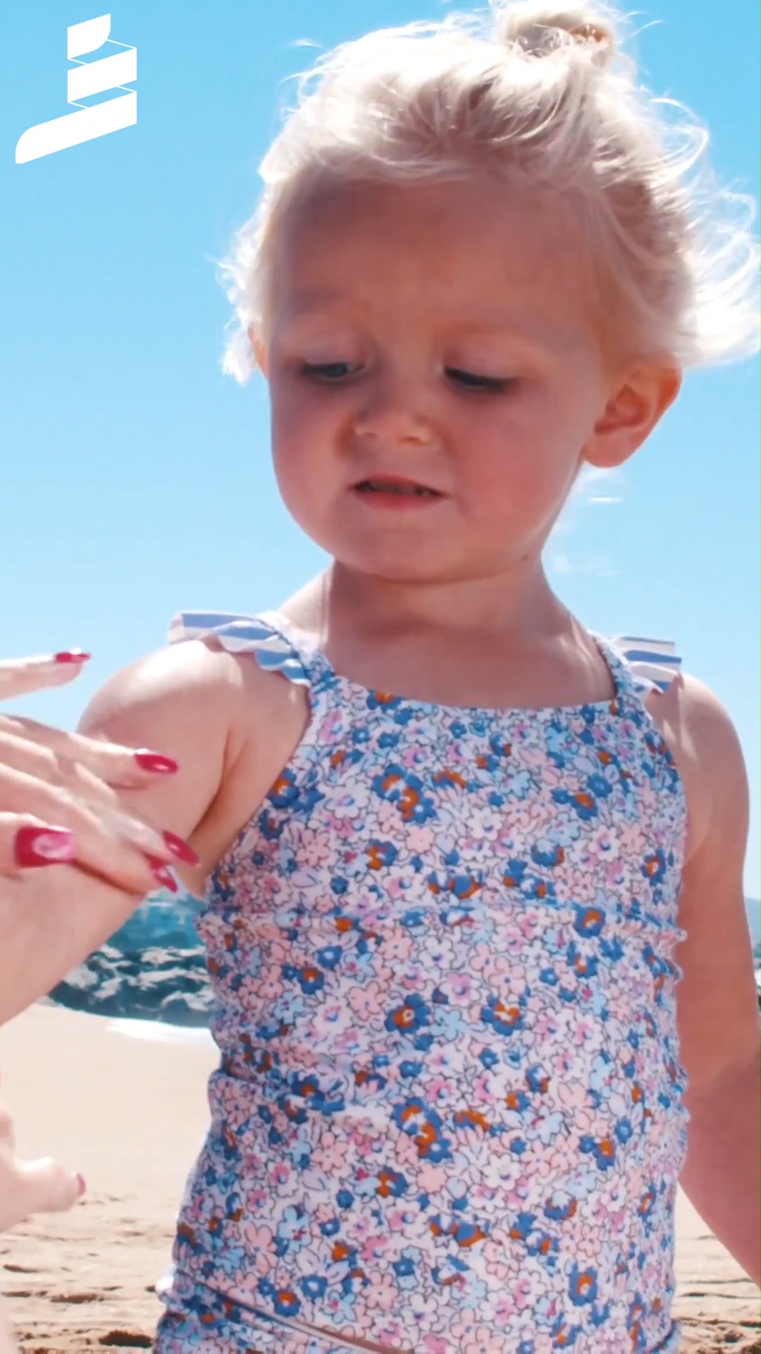 Stay sun-safe this summer, super parents! ☀️ Keeping your little ones protected from the sun is the best way to ensure a happy and healthy season of play. 🏃♂️
Here are some quick tips to keep your family glowing from the inside out:
🎩 Wear a hat with an all-around 3-inch brim to shield the face, ears, and back of the neck.
🕒 Limit your sun exposure between 10:00 a.m. and 4:00 p.m., when UV rays are strongest.
🕶️ Wear sunglasses with at least 99% UV protection. Look for youth-sized sunglasses with UV protection for your child.
🧴 Use sunscreen (see more below).
🌟 Make sure everyone in your family knows how to protect their skin and eyes. Remember to set a good example by practicing sun safety yourself.
#premierpediatrics #reverehealth #reverehealthpremierpediatrics #yourhealthaboveallelse