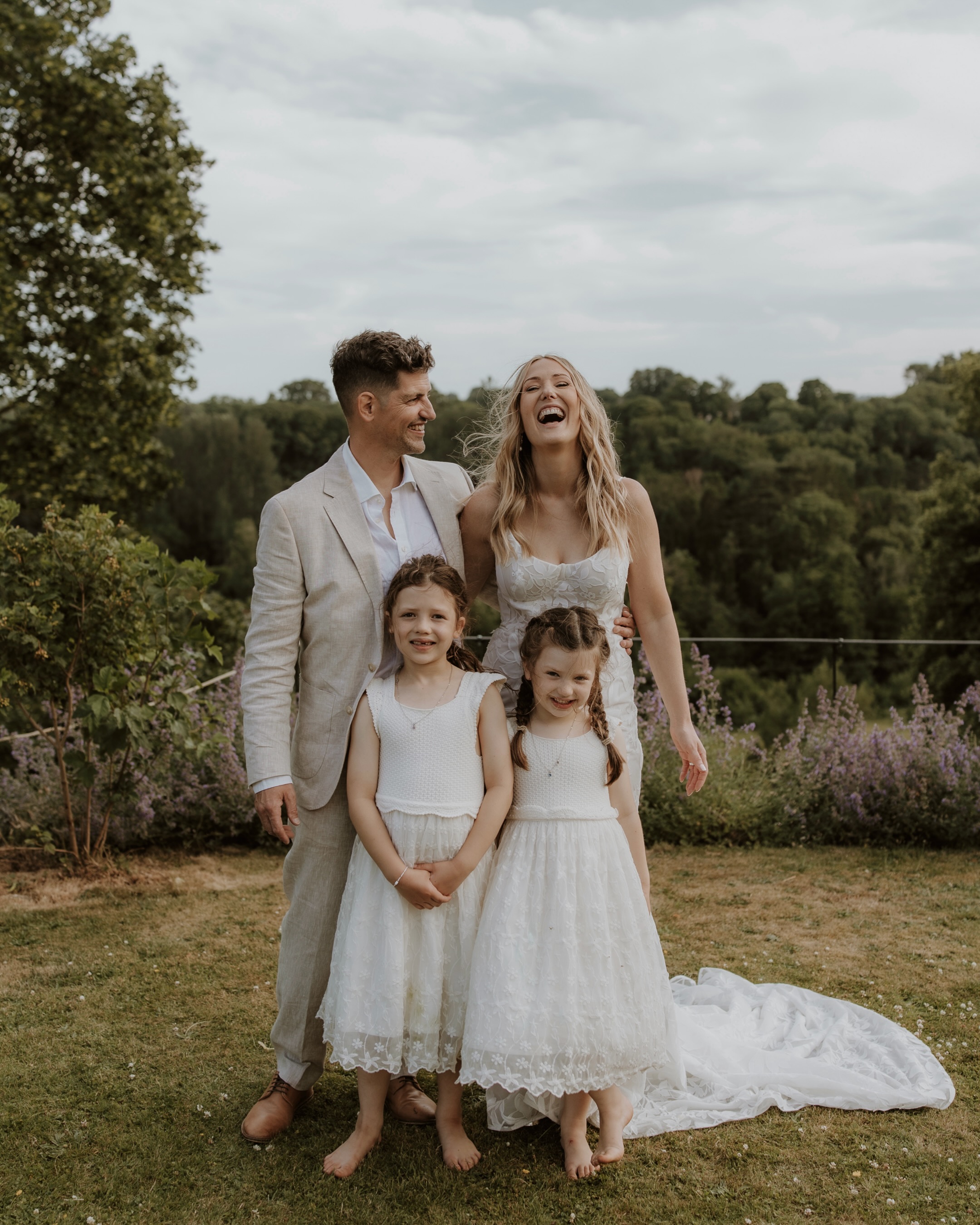 Garden party weddings are a vibe!
Beautiful afternoon for Soph and Dan last week 🌸
#northwalesphotographer #weddingphotographer #weddingphotography #gardenpartywedding #wedding
@the_dress_bridal_boutique
@hopenicholson.co
@bloomin_el
@___madeup___
@mollys_ceremonies
@casadoors
@jamiejaymusic