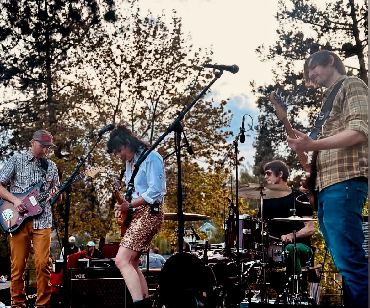 We are beyond stoked to welcome back @sundivemusic to The Barn stage tonight. Lead singer, @erincolebaker brings amazing vocals (it’s her birthday, LETS REALLY CELEBRATE) & will be backed up with her full band - making this a show you don’t want to miss. They will play 6-8 PM TONIGHT. Grab your friends & get ready for a great (& free) show.