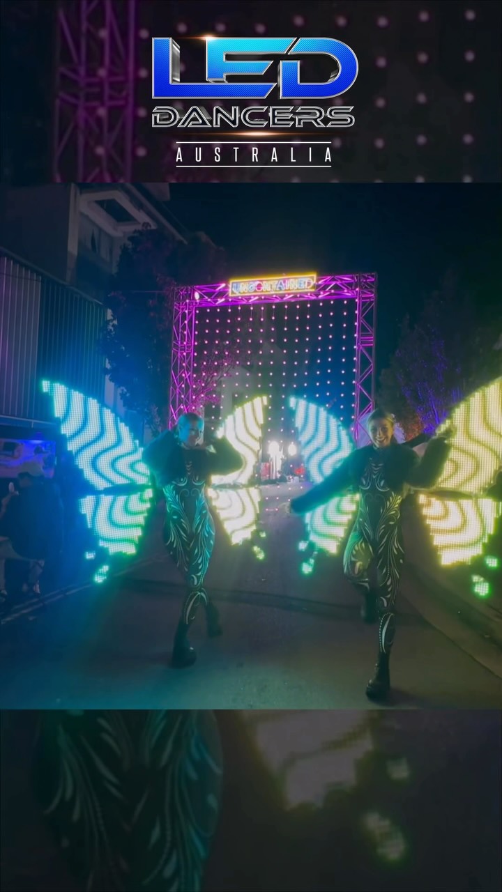 @uncontainedartsfestival 2026
@sontaan and @luazenzero
#rovingentertainment #eventmanagement
#sydneyentertainer
#corporateentertainer #ledbutterflies