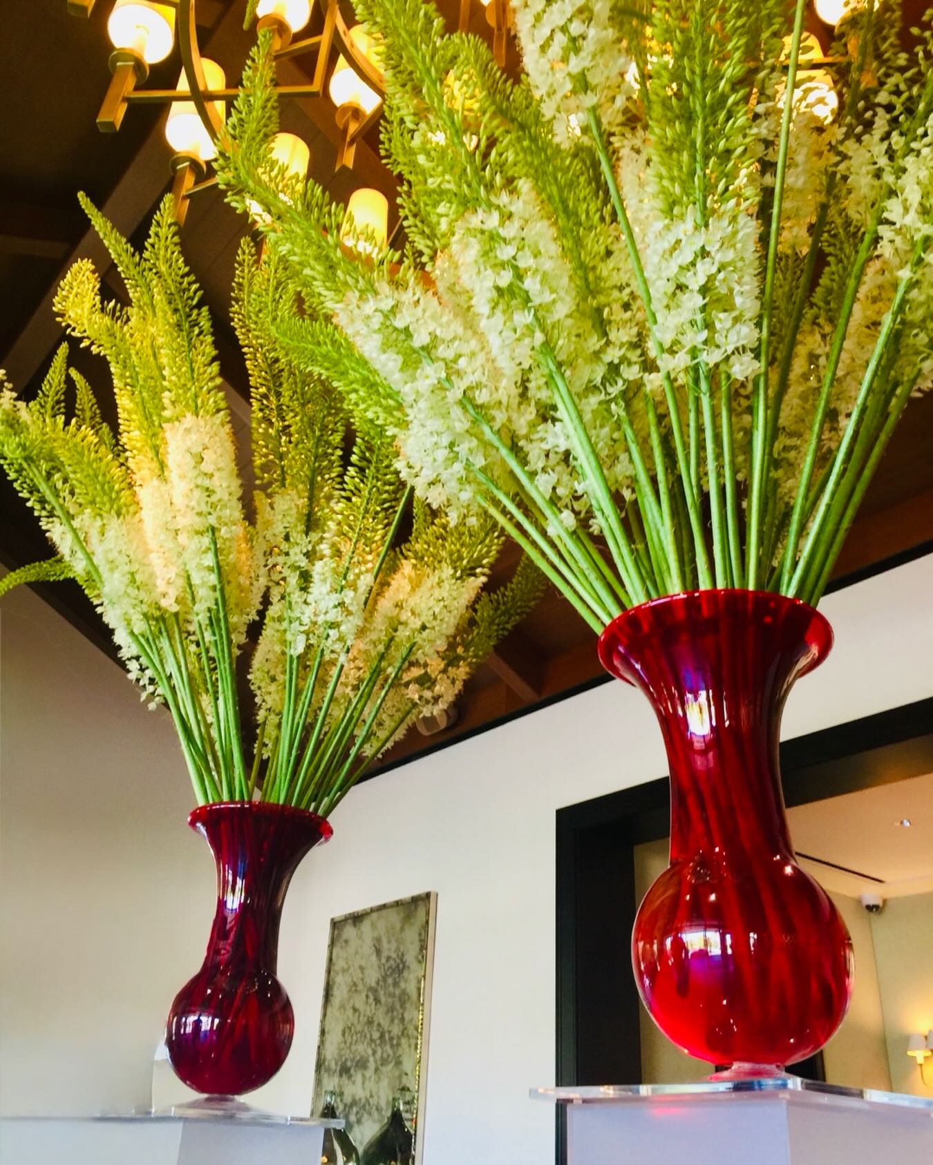 The simplicity and bold beauty of a single flower. #luxeryflorist #luxury