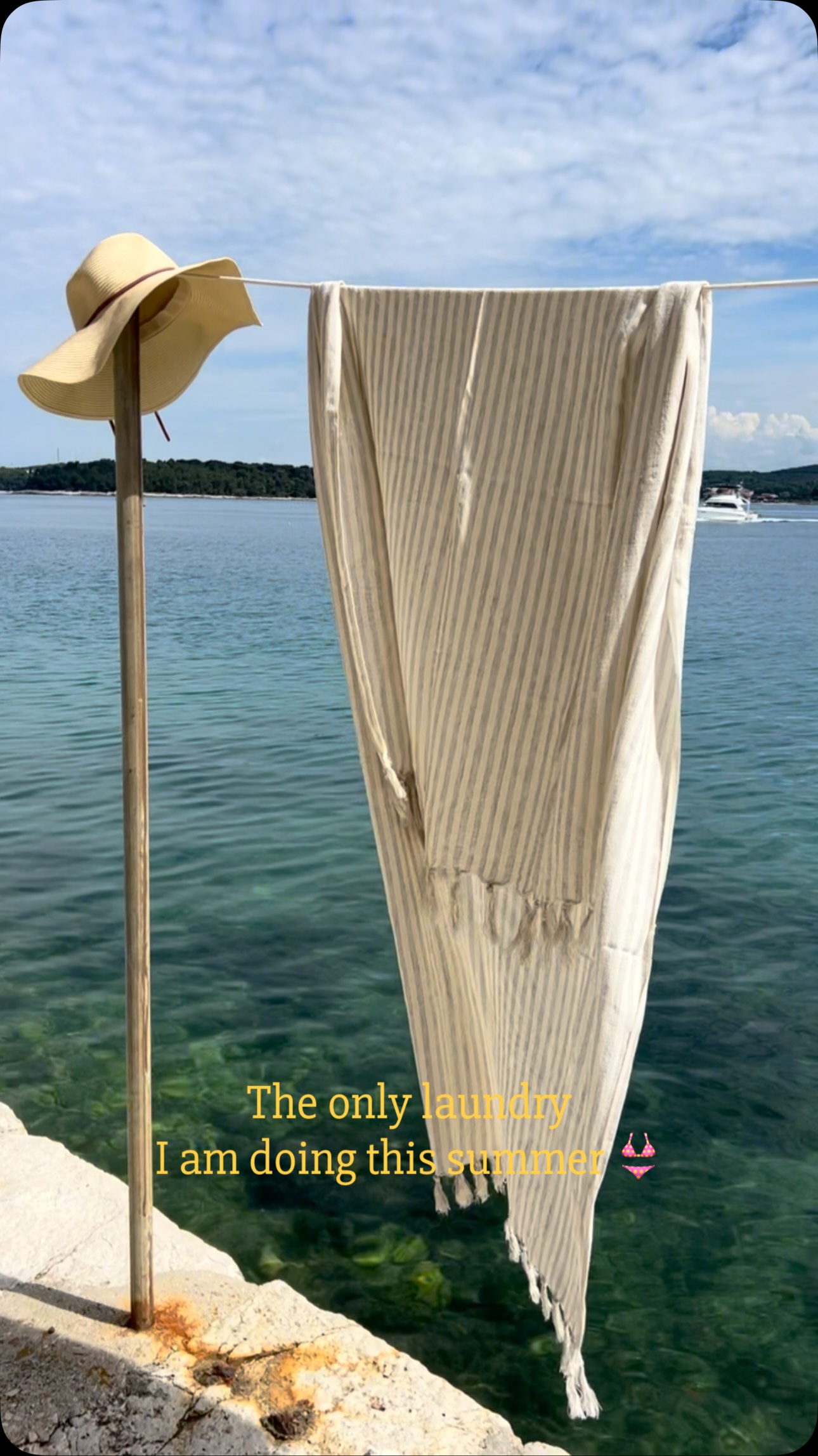 The only laundry I am doing this summer 👙
#lykiastore #badetuch #lykiabanyo #beachtowel #hamamtowel