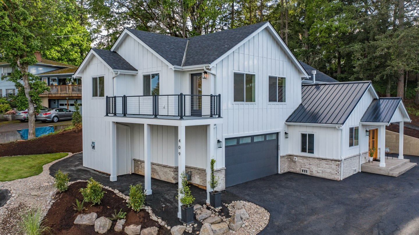 A look at our Stoneway custom build, a distinct home built for our amazing clients.
#SkylineBuilders