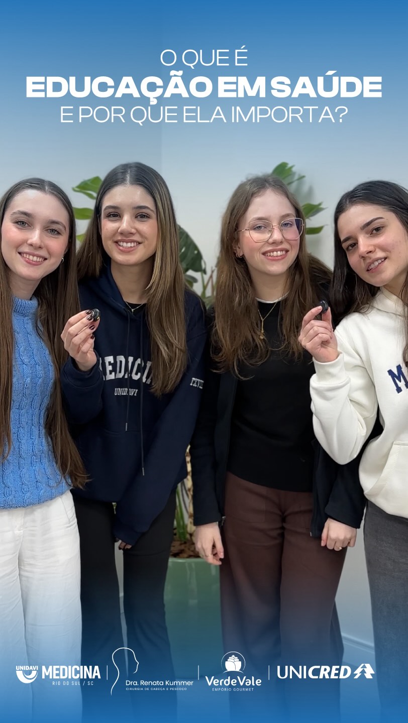 Depois do Diploma | A Medicina que ninguém ensina!
Episódio 01 - O que é Educação em Saúde e por que ela importa? 🤔
Você sabe a importância da Educação em Saúde? Um processo que vai além de orientar, pois ajuda a conscientizar, prevenir doenças, fortalecer a autonomia das pessoas e incentivar hábitos mais saudáveis.
Quando o conhecimento chega de forma clara e acessível, ele transforma escolhas individuais e também contribui para a saúde coletiva.
⭐ Compartilhe conhecimento, compartilhe cuidado!
#medicina #depoisdodiploma #educacao #saude #conhecimento