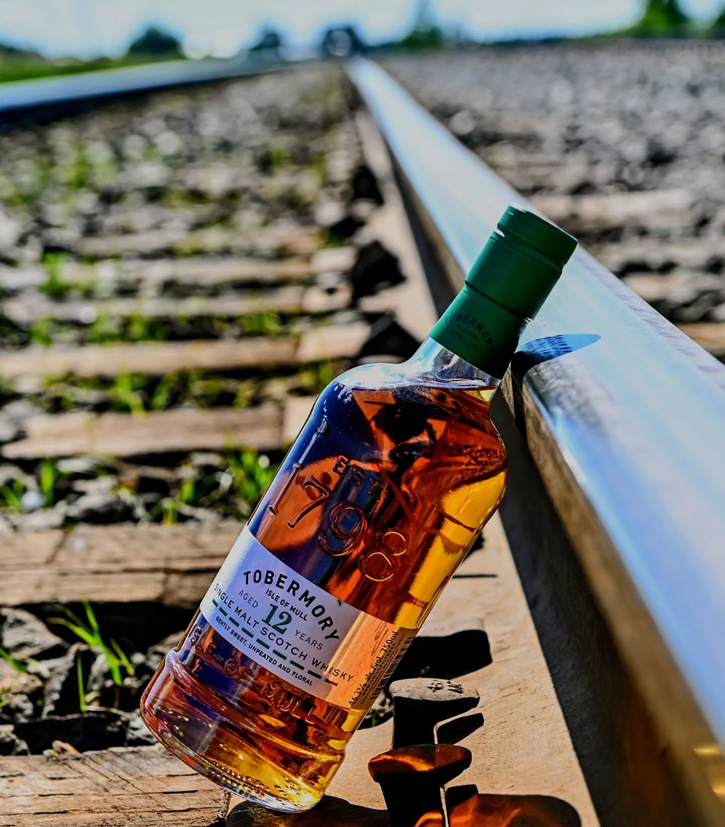 There are some core range whiskies that just hit right every time. Like a comforting familiar hug just when you need it. No stranger danger, no playing games. Just pure flavour that hits all the right places.
The @tobermorydistillery 12 year is one of those for me. Yes I Love Ledaig but the Tobermory spirit can be funky and fun and a chameleon all in one pour.
This bottle will never be opened, its got a signature on it that reminds me of a really crazy and fun weekend had with friends.
Rest assured I've polished off enough of these over the years.
Cheers to the good ones!
.
.
.
.
.
#whisky #friends #singlemalt #familiar #tasty