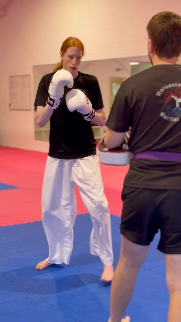Kickboxing at WMA isn’t a fitness class with gloves on.
It’s technical striking, padwork combinations, and controlled sparring — coached properly, progressed clearly, and genuinely challenging in all the right ways.
Ages 13+ | Mondays & Wednesdays – 7pm
First month: £20 + free uniform
👉 worcestershiremartialarts.co.uk/kickboxing
#worcester #droitwich #droitwich #worcesterkickboxing