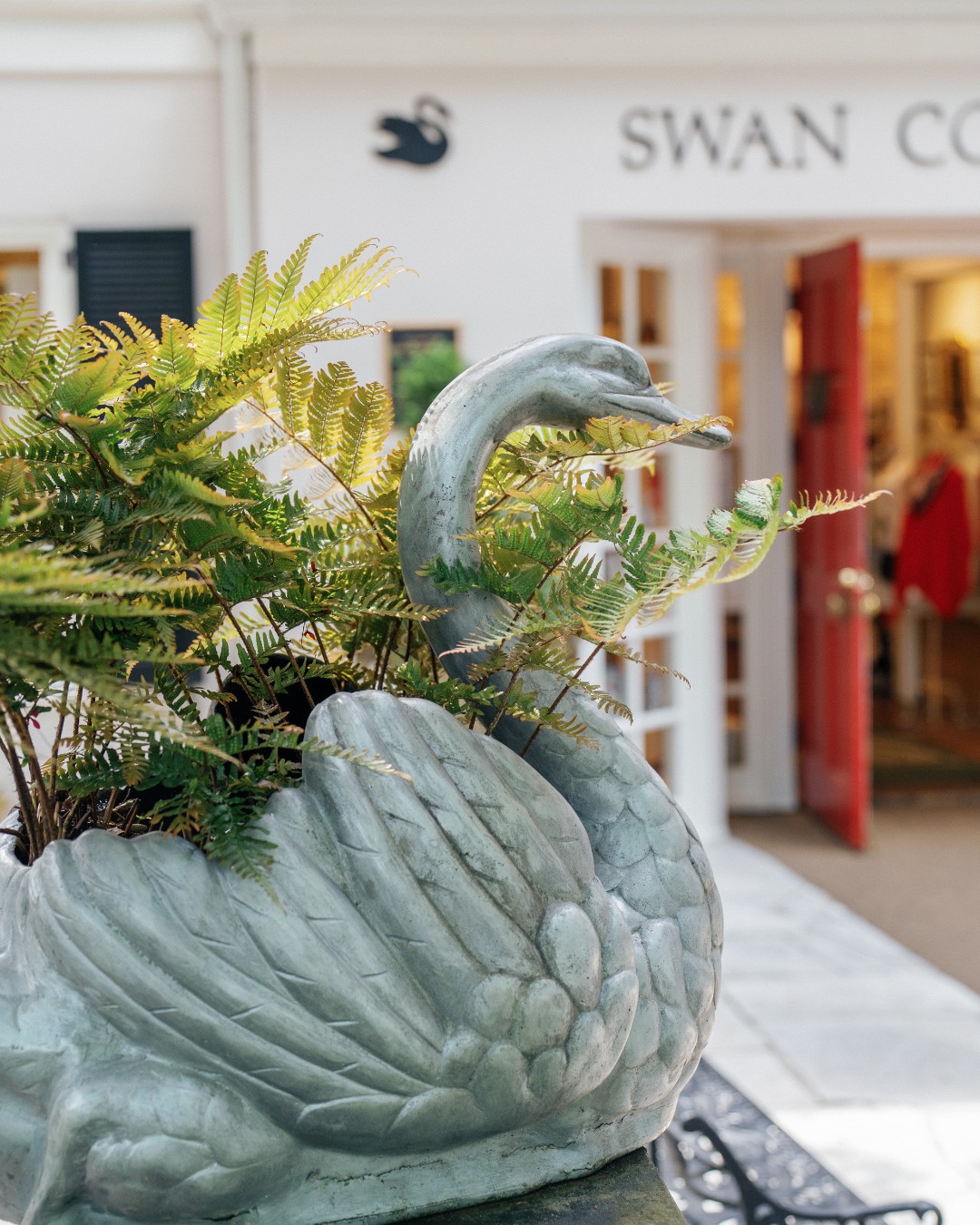 A timeless Atlanta tradition. Swan Coach House has welcomed guests for decades with elegant dining, unforgettable celebrations, and a setting full of charm and history.
Whether you’re joining us for lunch, Afternoon Tea, or a special event, every visit is designed to feel warm, refined, and memorable. Head to the link in our bio to learn more!