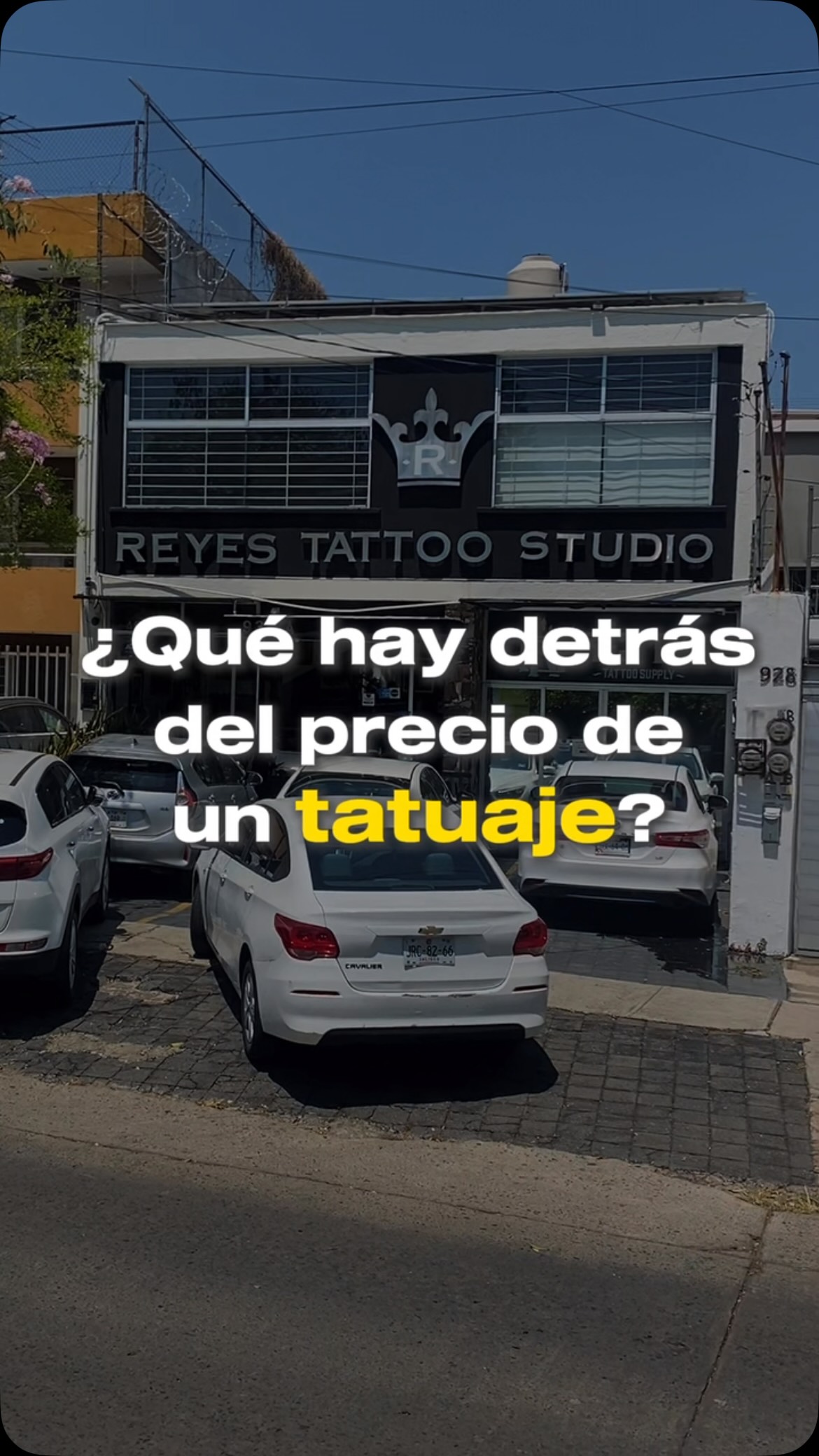 🔥 Un tatuaje es una decisión para muchos años.
Por eso, su valor no está únicamente en el diseño, sino en todo lo que sucede antes, durante y después de cada sesión.
Horas de preparación, materiales de calidad, y un proceso pensado para que vivas una buena experiencia de principio a fin.
🙌 Y eso siempre vale la pena hacerlo bien.
¡Ven y vive la experiencia!
👉Agenda tu cita con nosotros.
@indioreyes
@melissareyestattoo
@anto_tats
📞: (33) 3827 1838
📱: (33) 2154 2538
💻 www.tatuajesdereyes.com
#tattoo #walkintattoo #tatuajesdereyes #tattooshoplife #empireneedles
